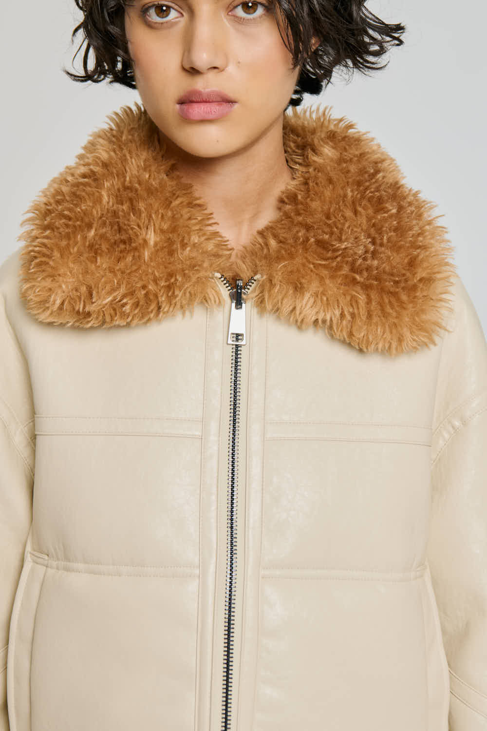 OOF Reversible Short Eco Shearling Jacket - Ivory