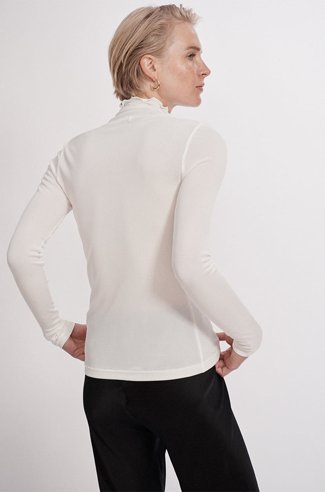 Silk Laundry Ribbed Turtleneck Top - White