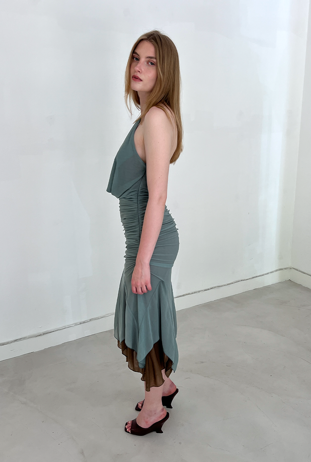 SAEMDI Double-Layered Midi Dress