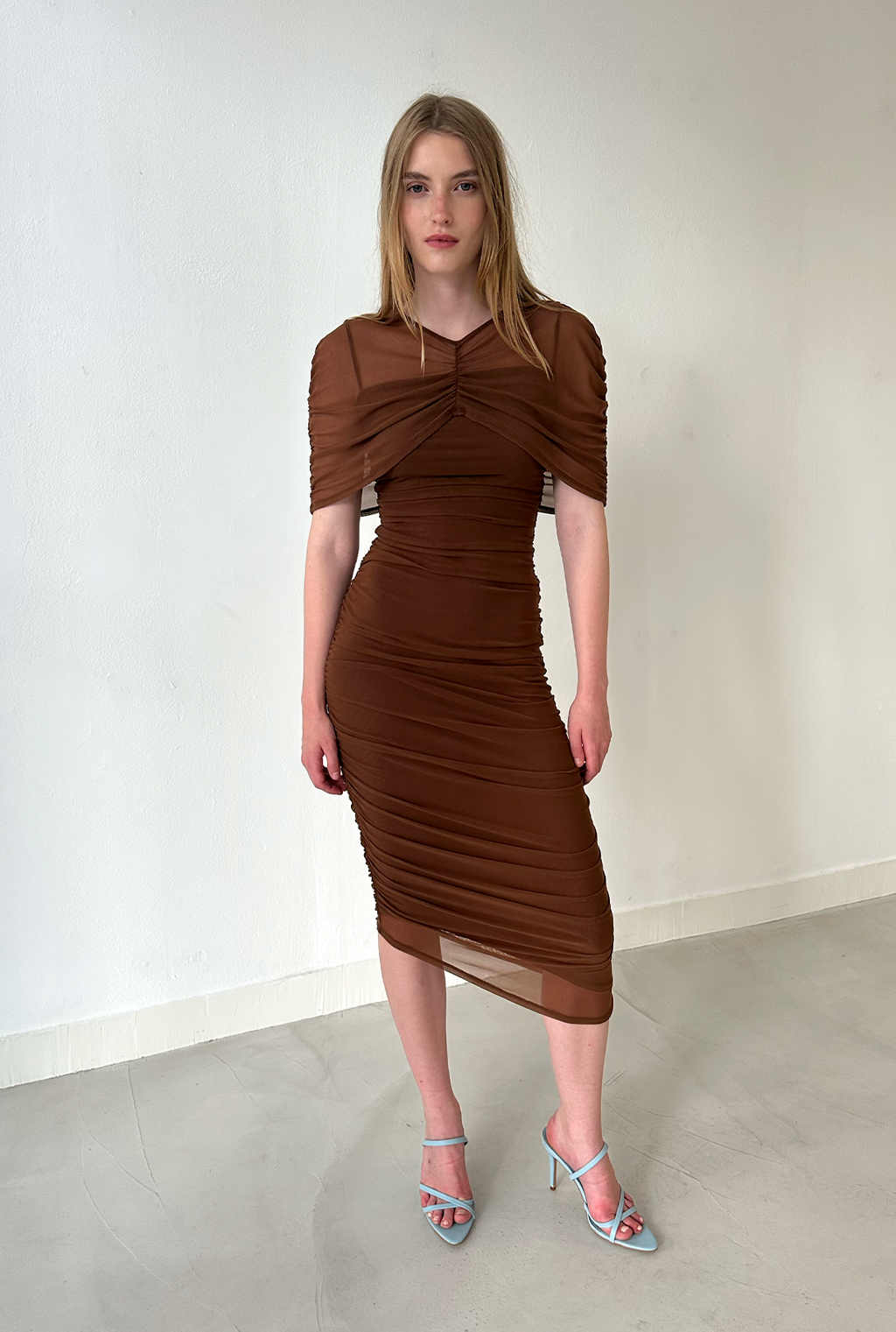 SAEMDI Draped Cape Dress