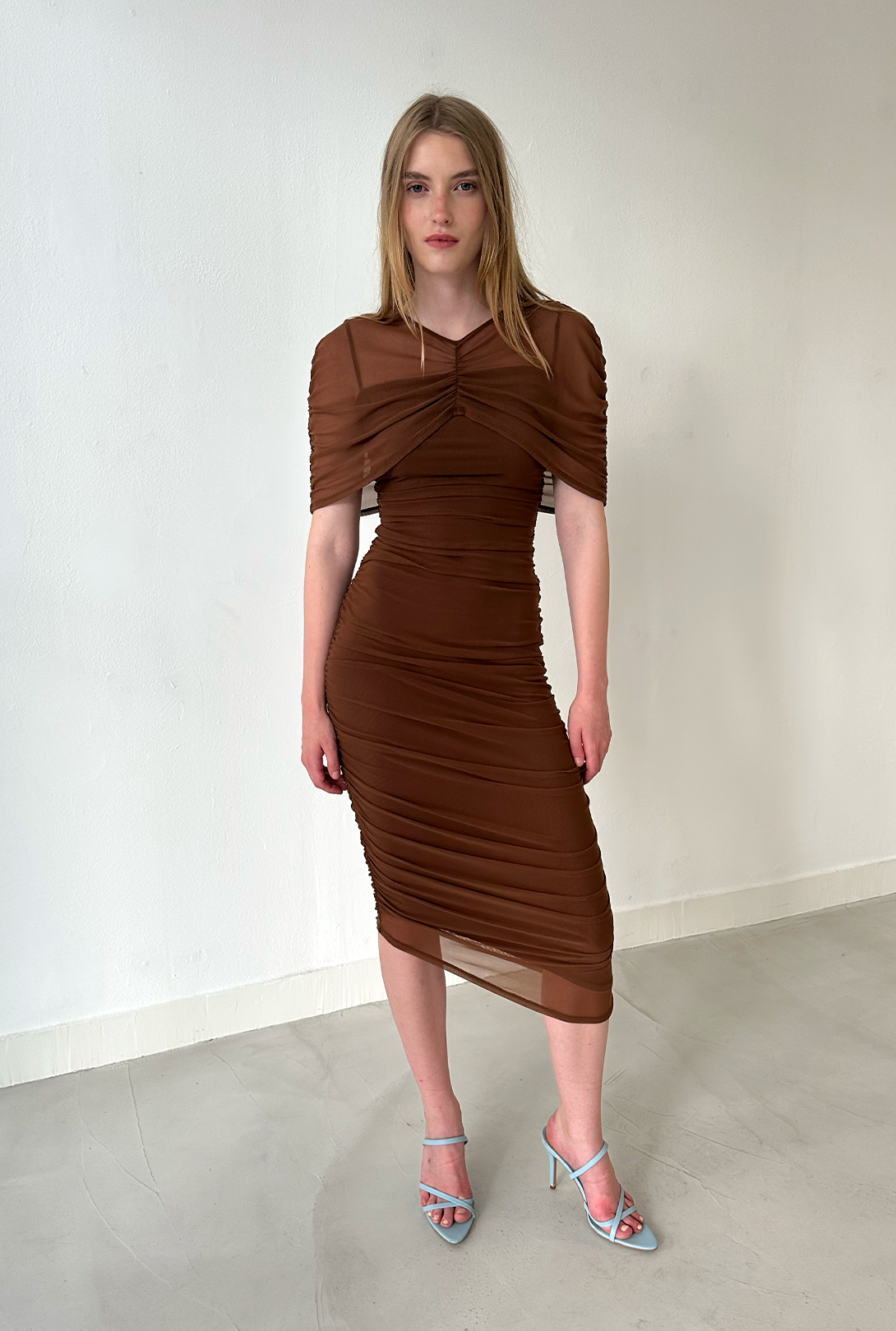 SAEMDI Draped Cape Dress
