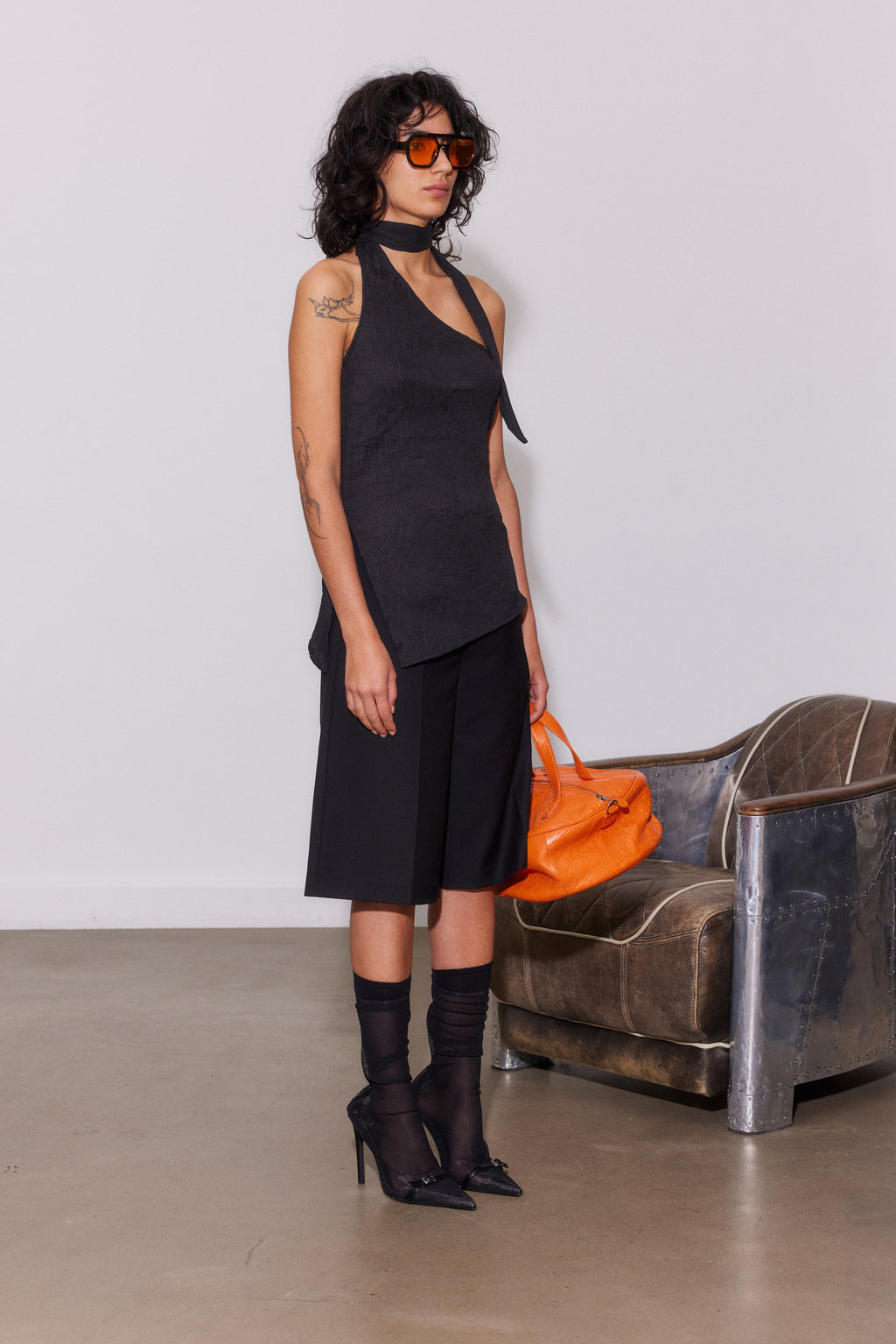 SAEMDI One-Shoulder Scarf Top