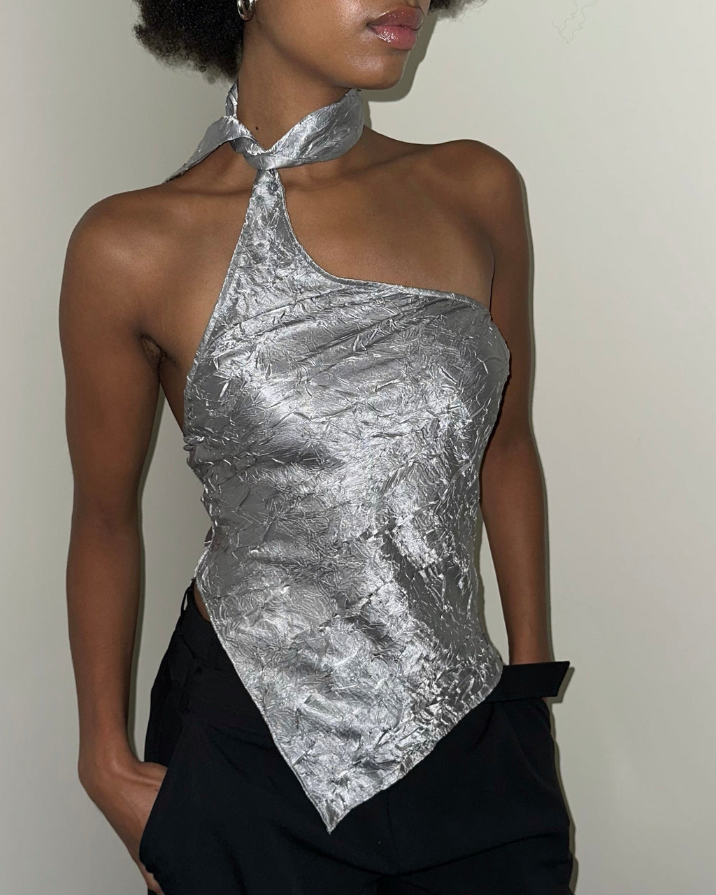 SAEMDI One-Shoulder Scarf Top