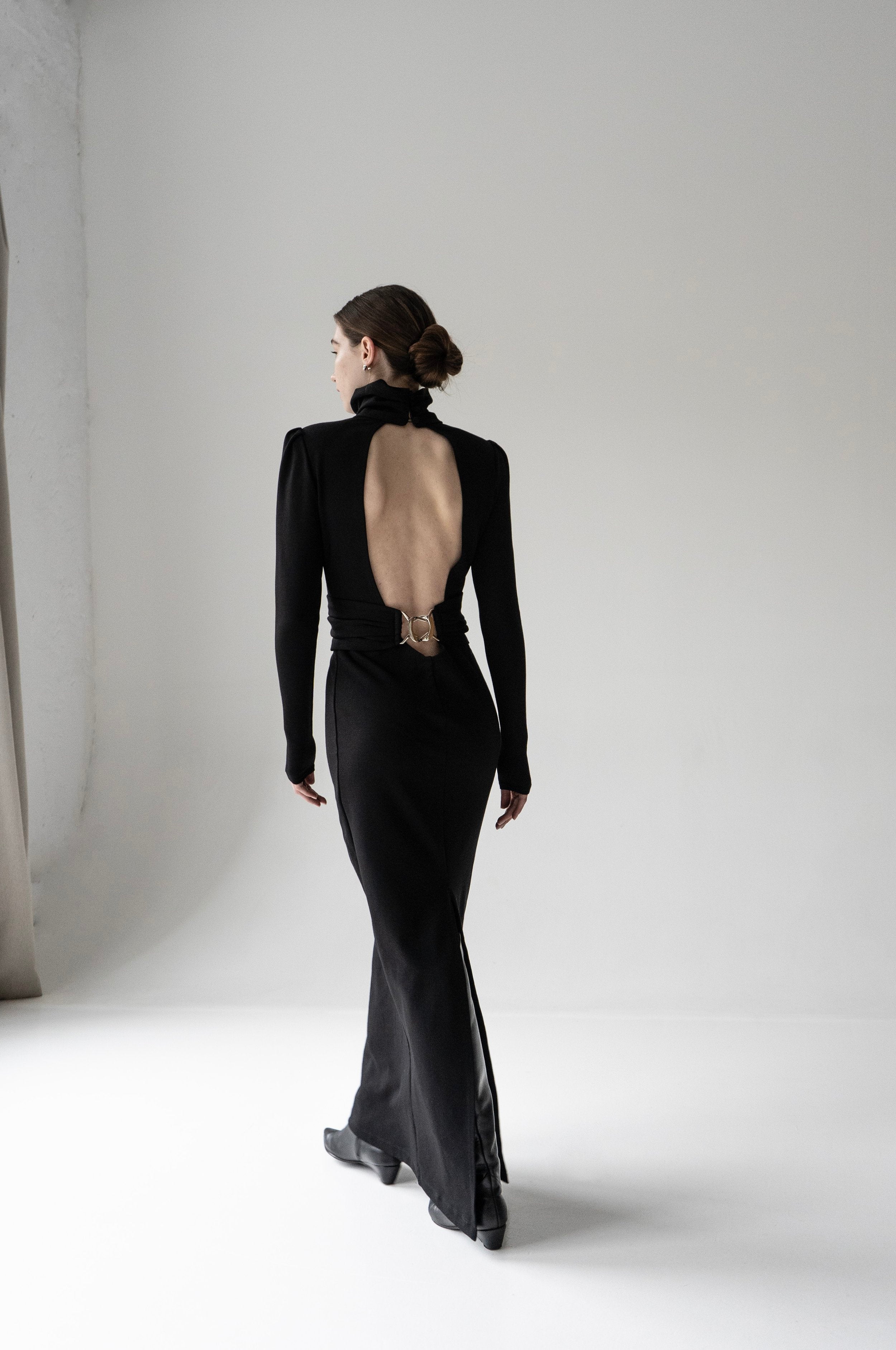 K M by L A N G E Salut Open Back Buckle Dress Dress - Black
