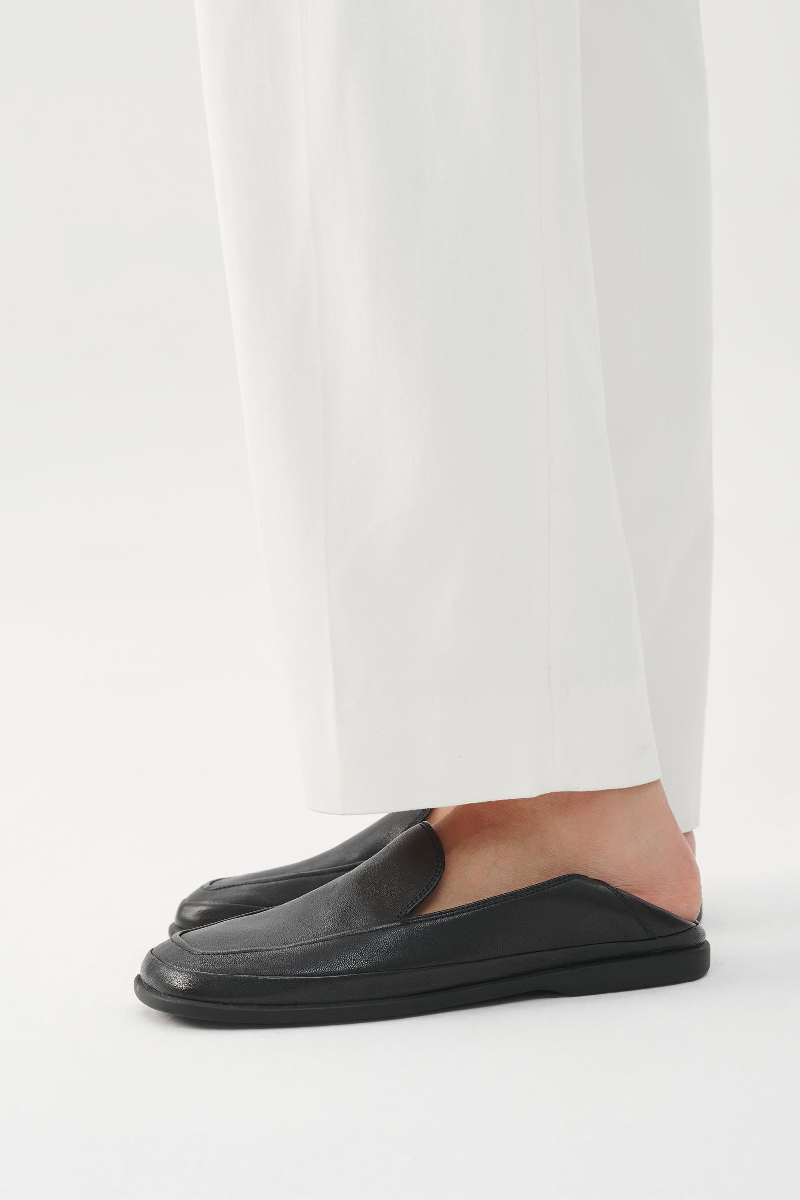 Vagabond Sammie Loafer - Black