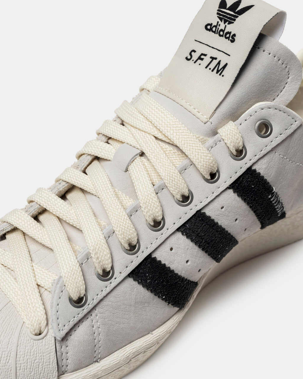 Adidas SFTM Superstar 82 - Cream White