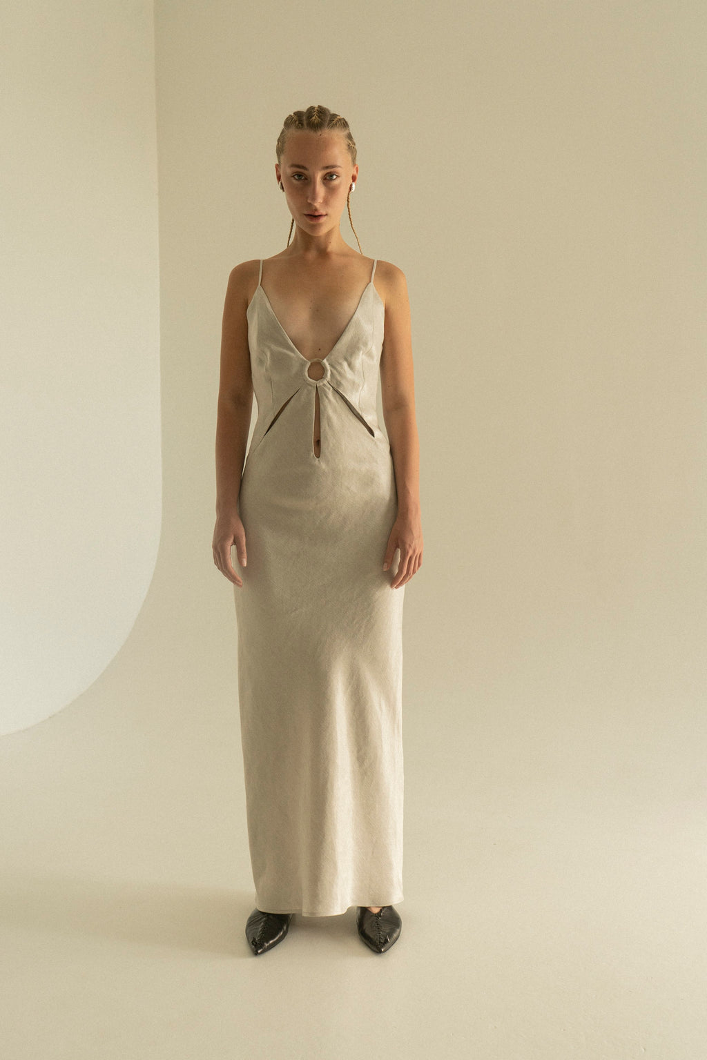 K M by L A N G E Soborna  Viscose Open Back Long Dress - Grey