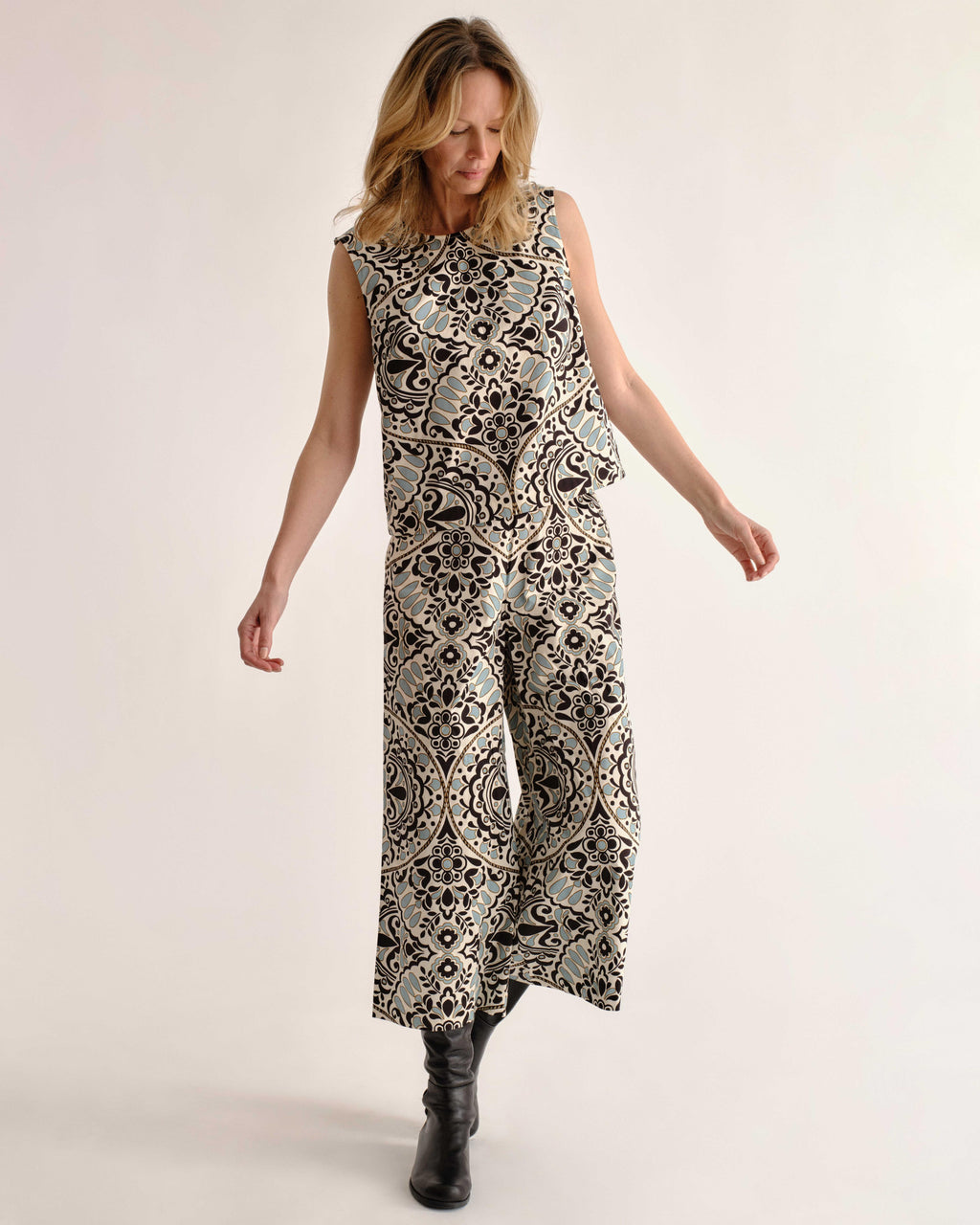 Cartolina Linda Shell Top Flor Medallion - Tidal Pool