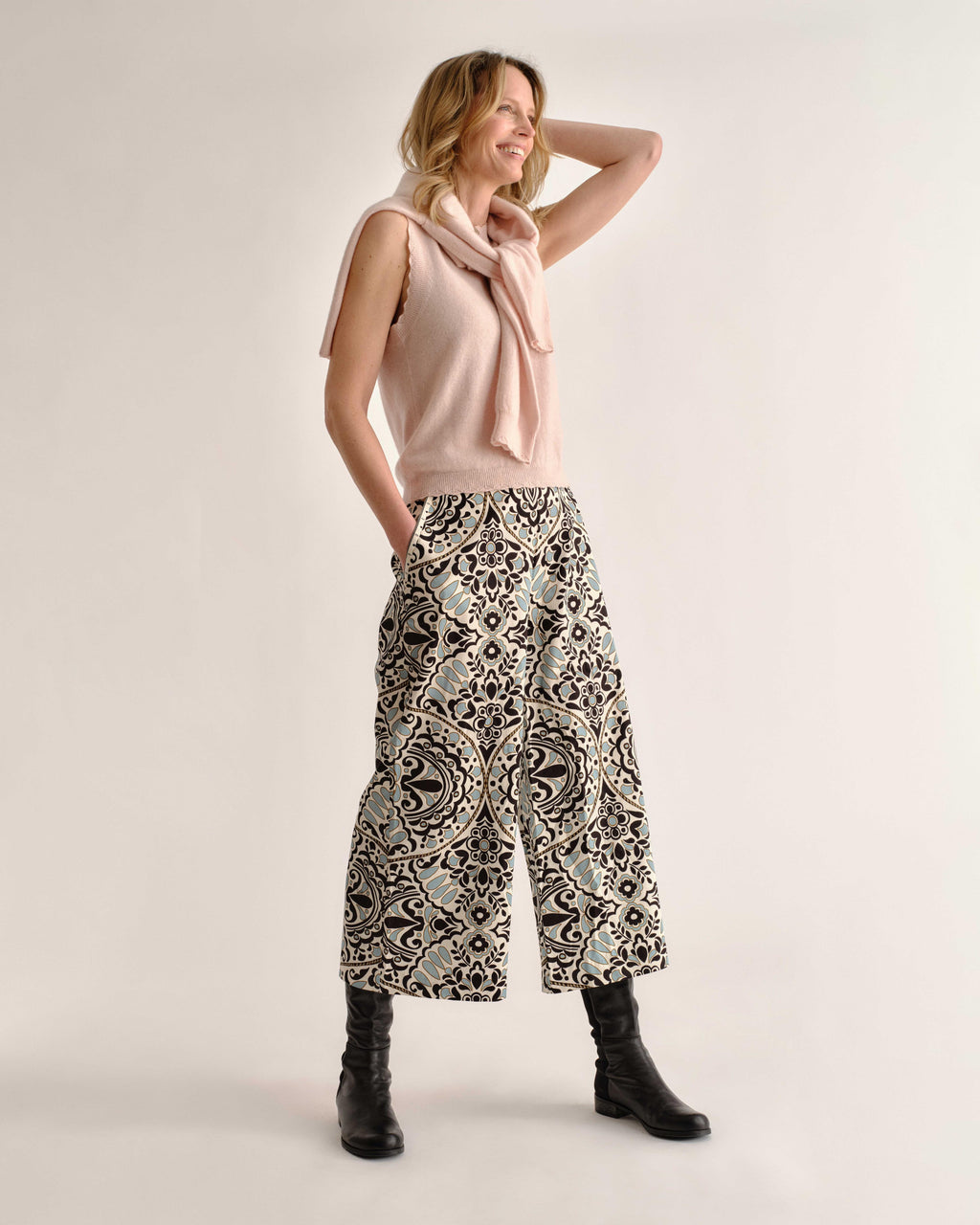 Cartolina Salida Culotte Pants Flor Medallion