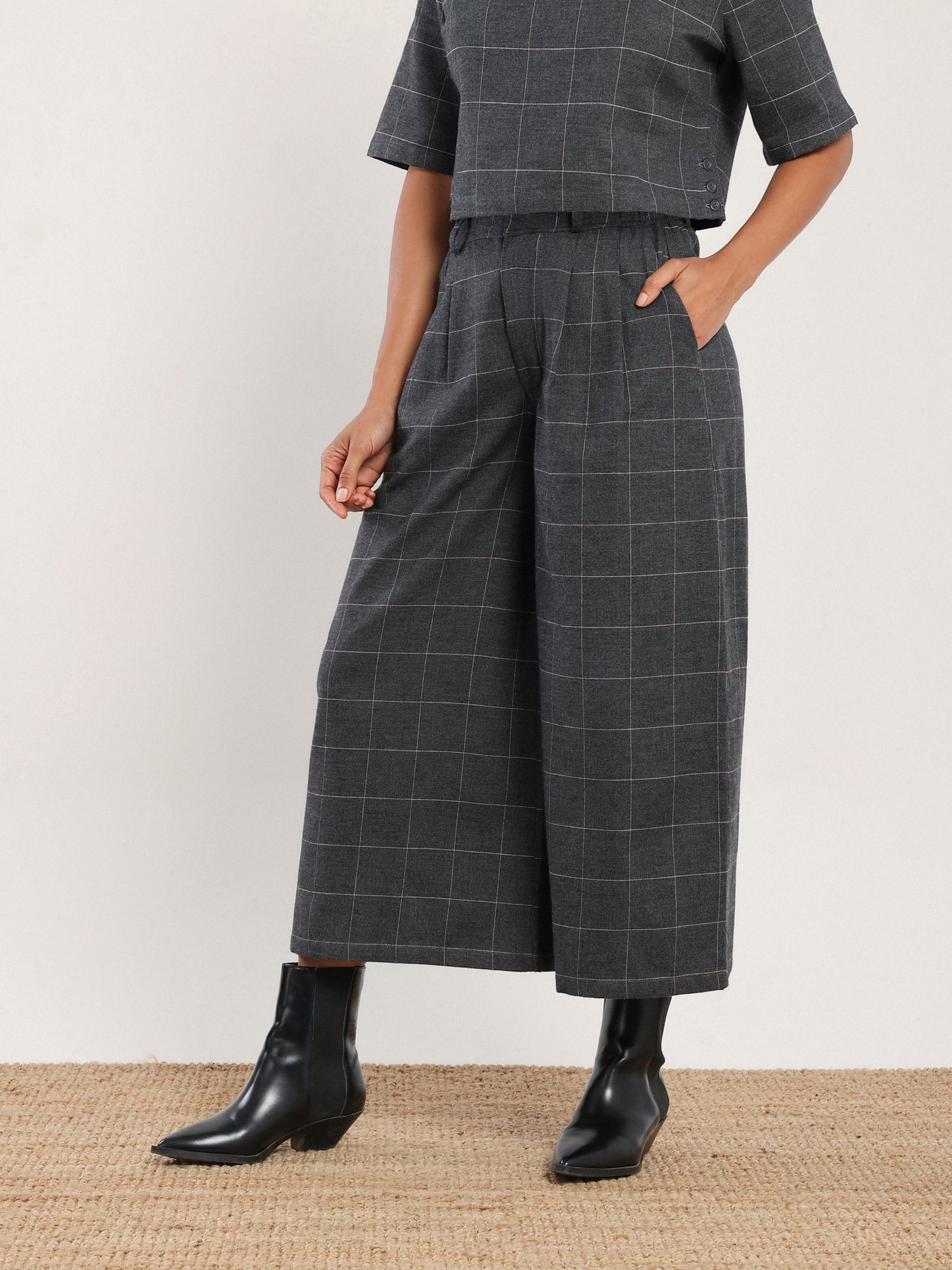 NAZEERAH Sahla Trousers - Smoke