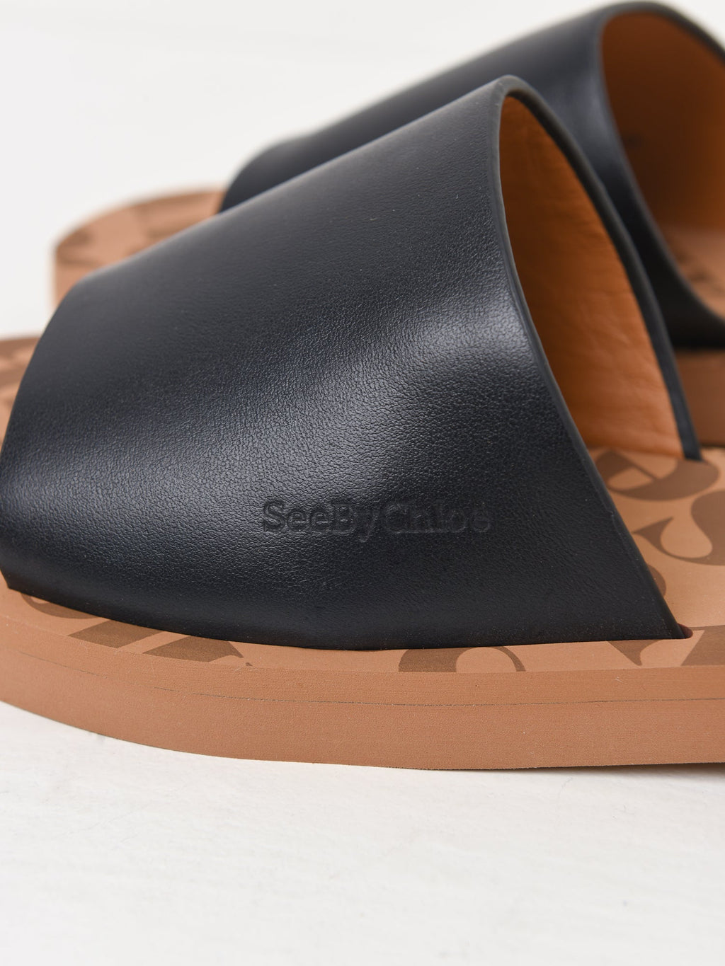 See By Chloe ESSIE SB38211A 15232-001 - BLACK