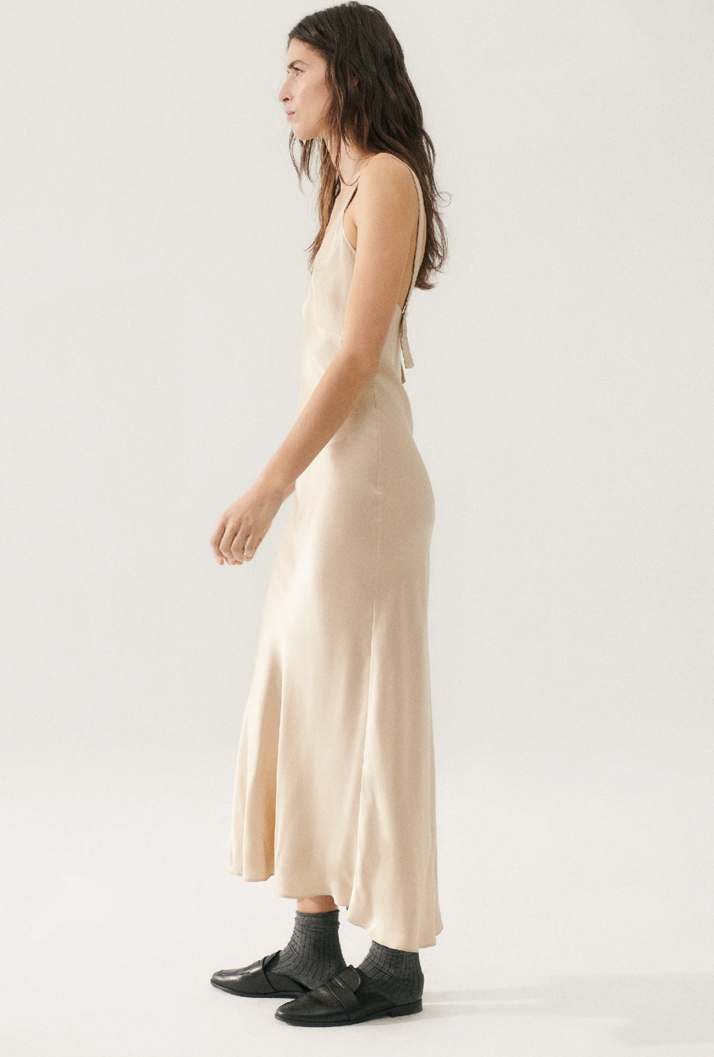 Silk Laundry DECO RUCHED DRESS - HAZELNUT