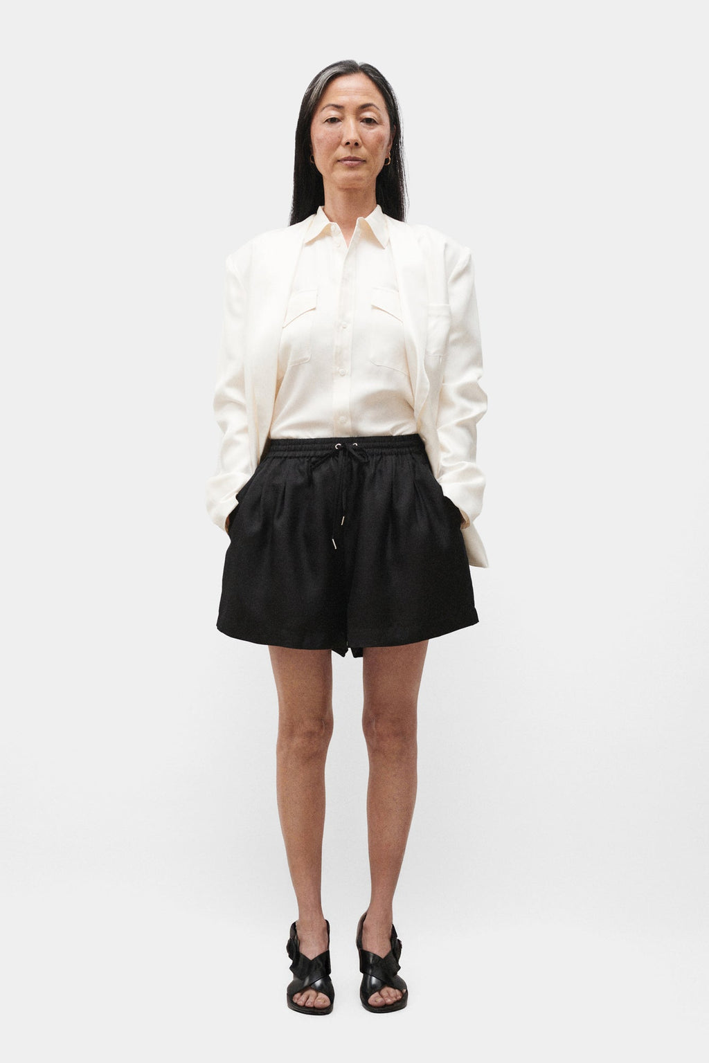 Silk Laundry TWILL SLOUCH SHORTS - BLACK