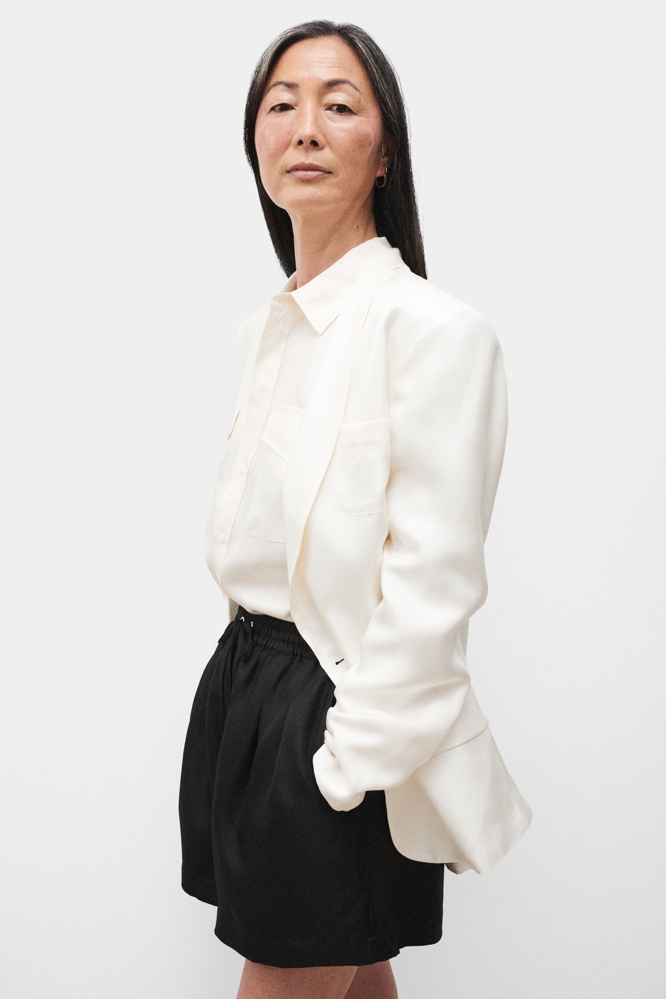 Silk Laundry TWILL SLOUCH SHORTS - BLACK