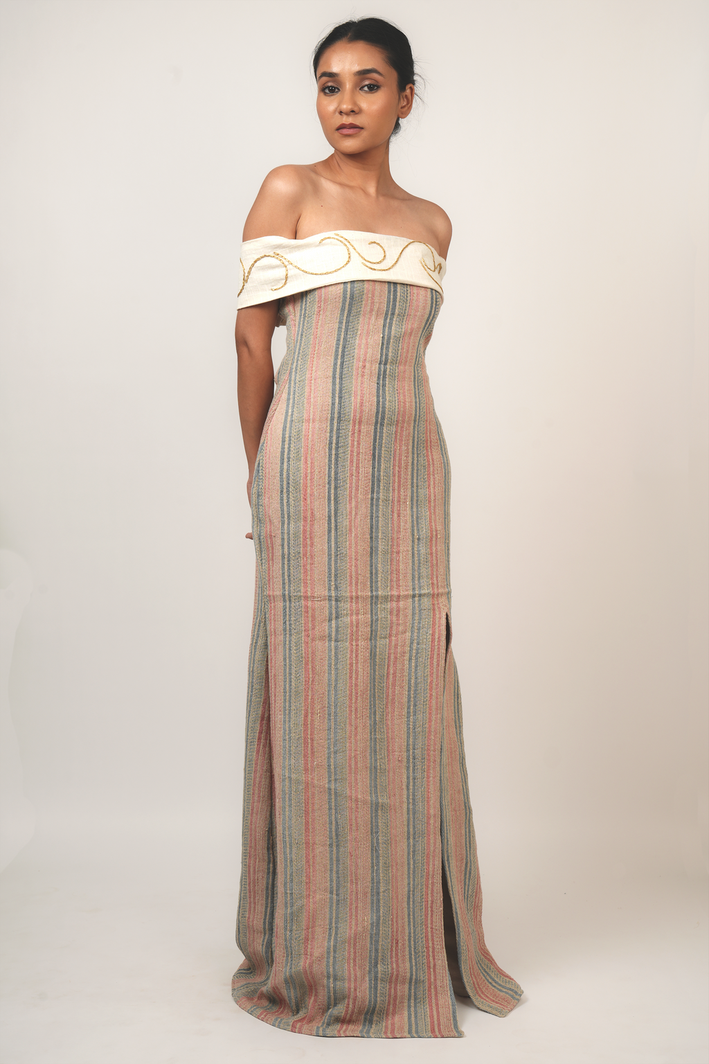 JIWYA Skandha Gown