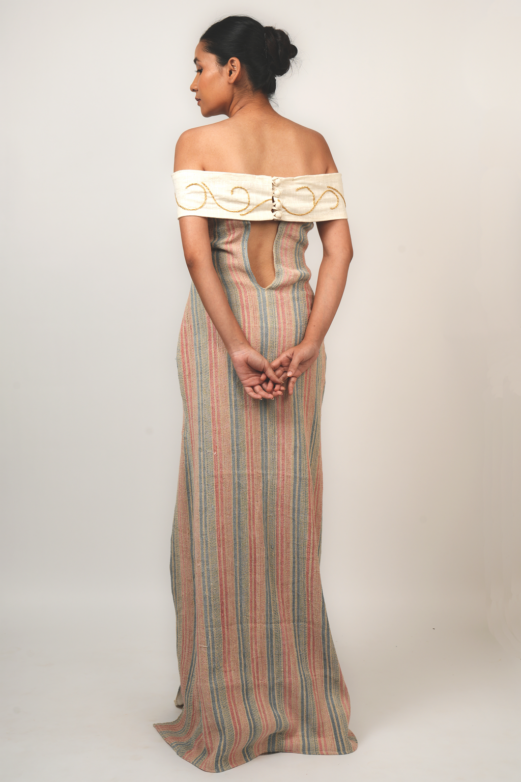 JIWYA Skandha Gown