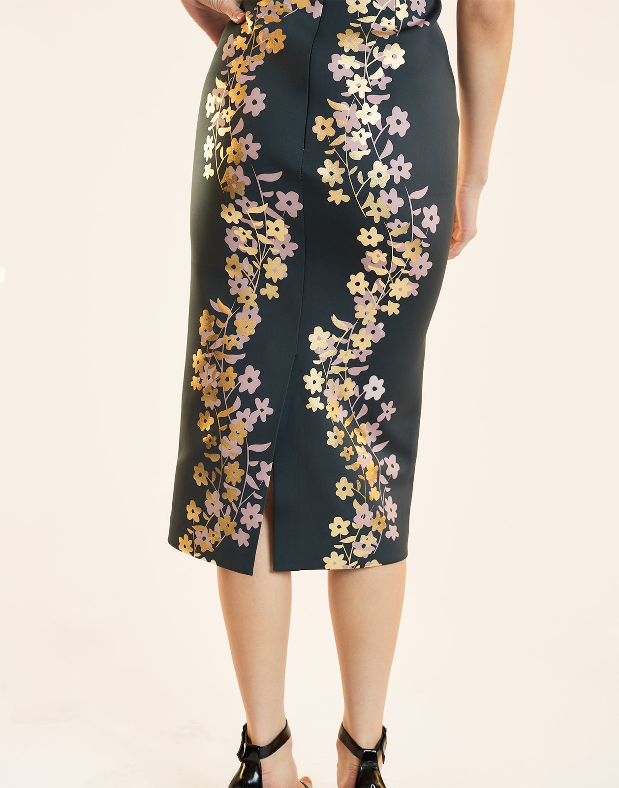 Cynthia Rowley Sleeveless Bonded Midi Dress - Black/Gold