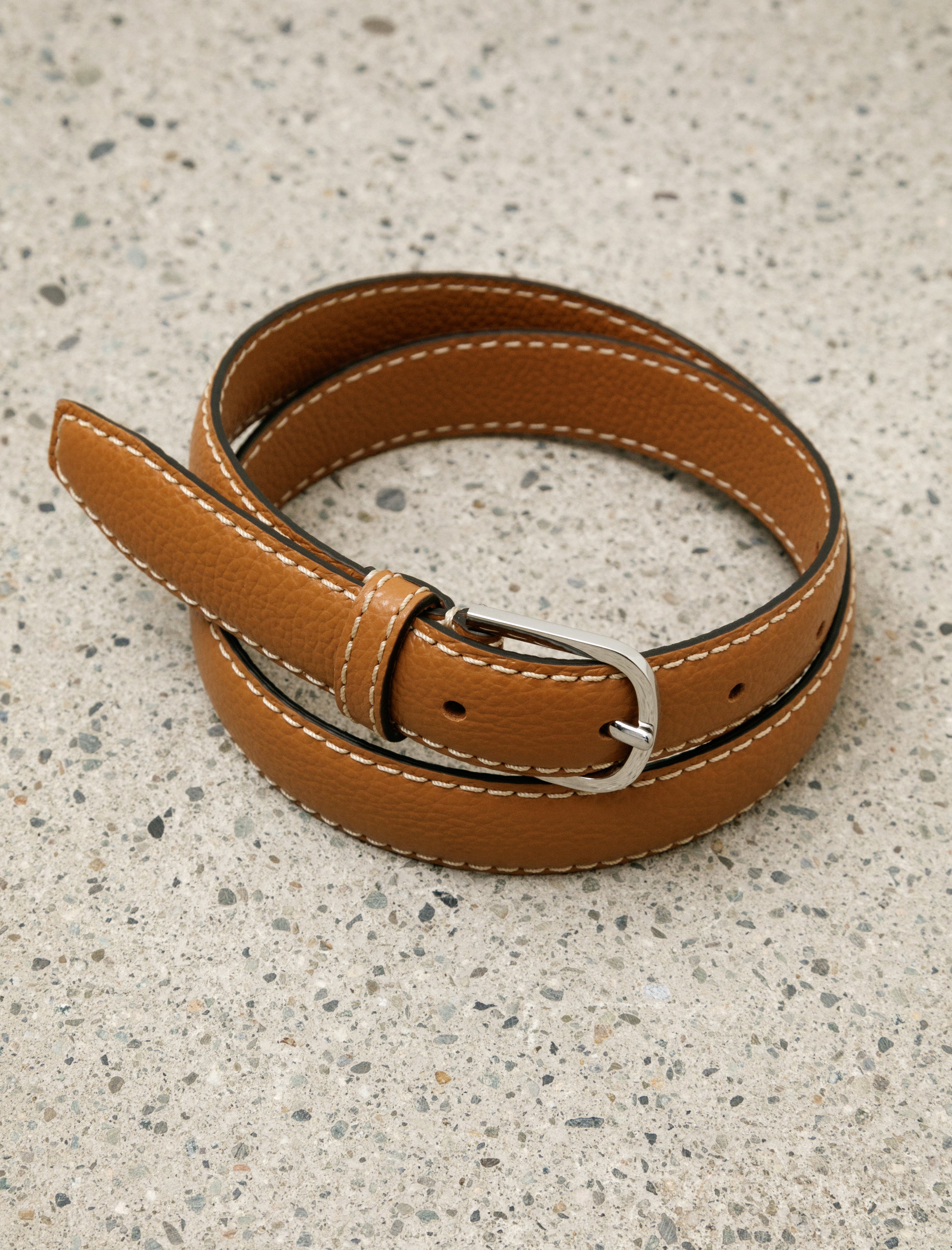 Totême Slim Grained Leather Trouser Belt - Tan