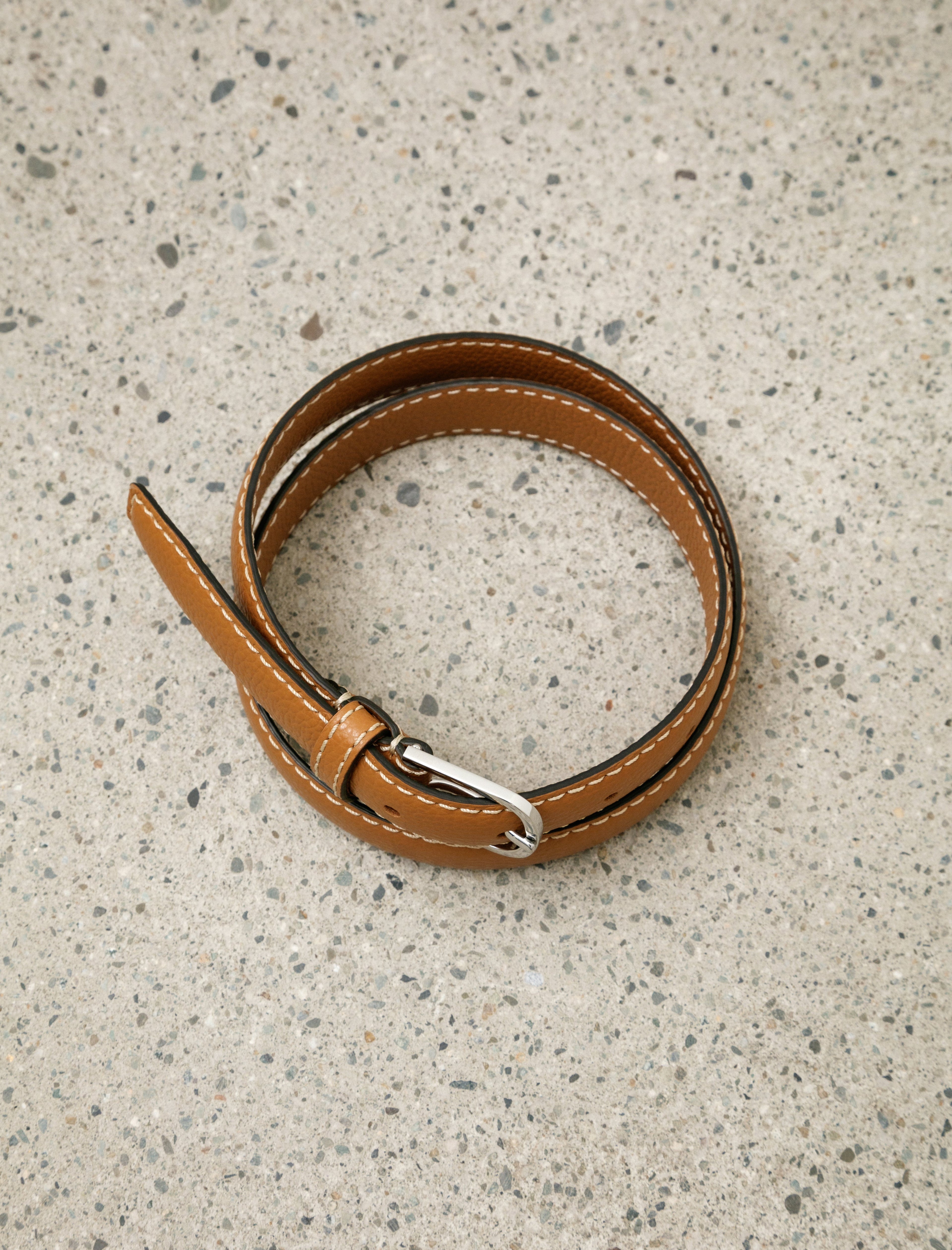 Totême Slim Grained Leather Trouser Belt - Tan