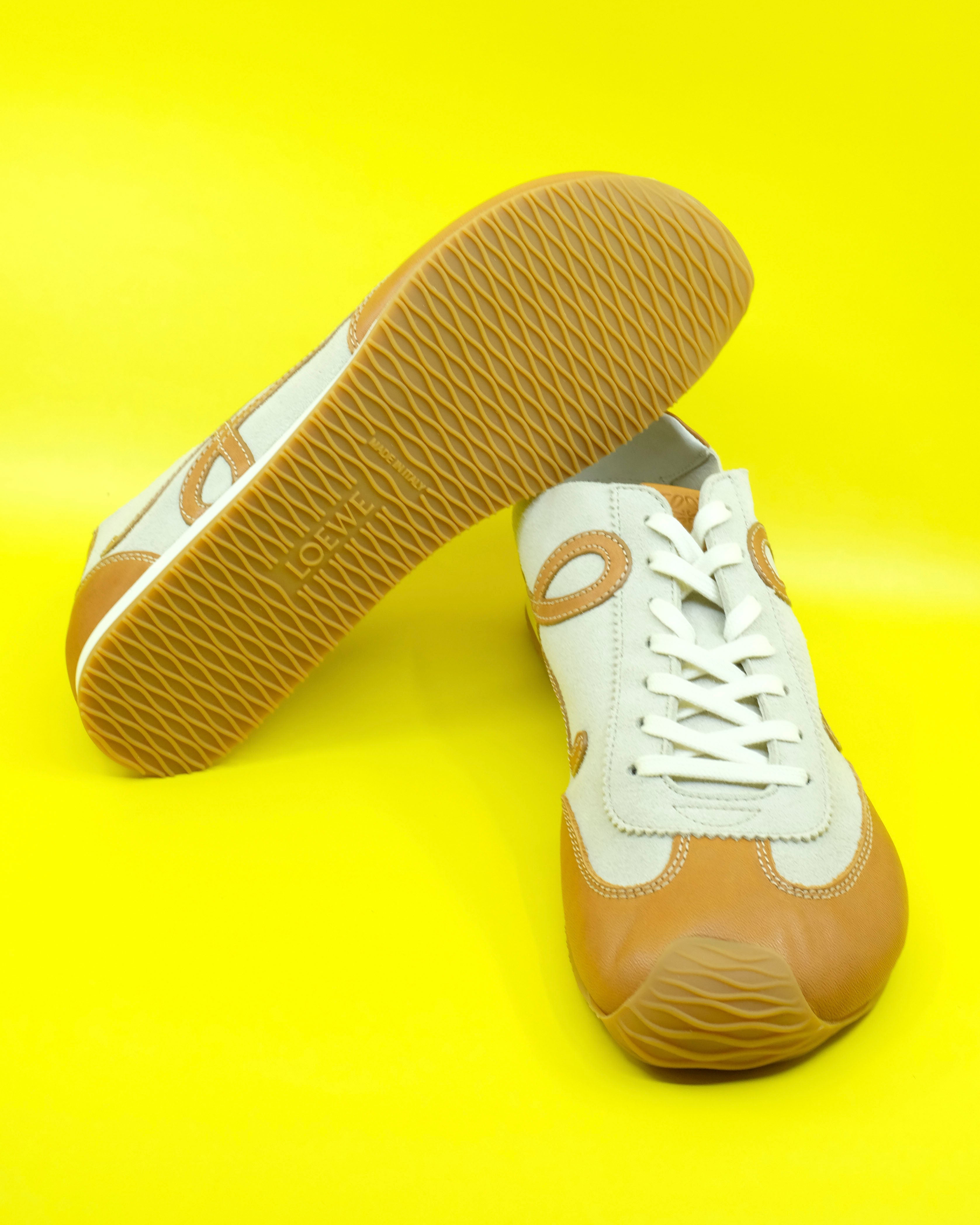 LOEWE Soft White & Tan Ballet Runner 2.0 Unlined Sneaker