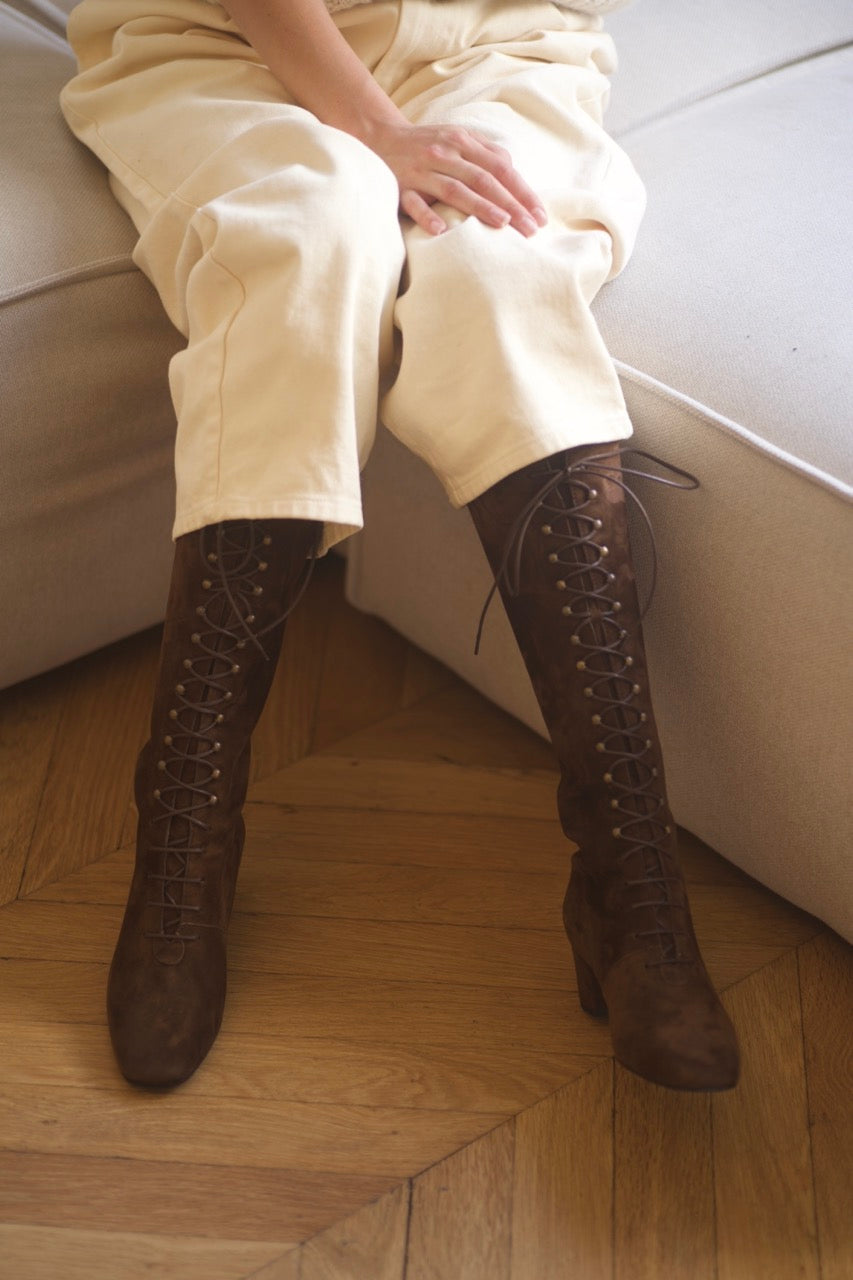 Anne Thomas Pavlova Long Laces Boots - Velours Dark Cigar