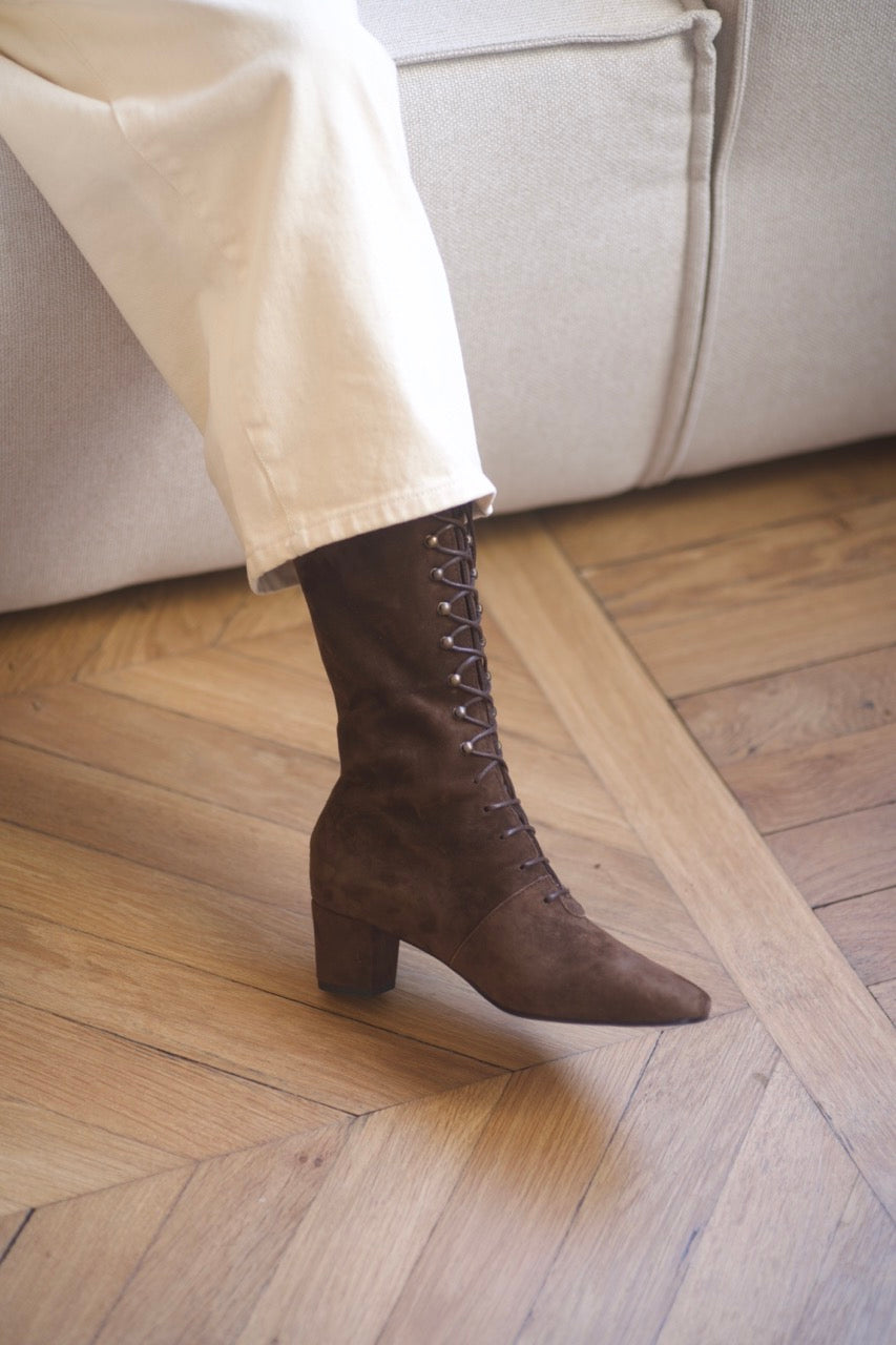 Anne Thomas Pavlova Long Laces Boots - Velours Dark Cigar
