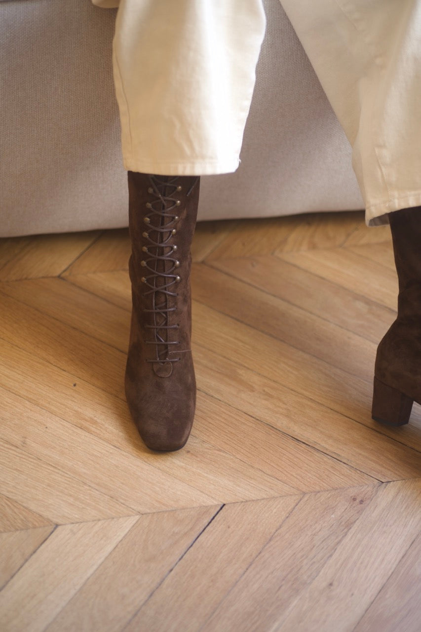 Anne Thomas Pavlova Long Laces Boots - Velours Dark Cigar