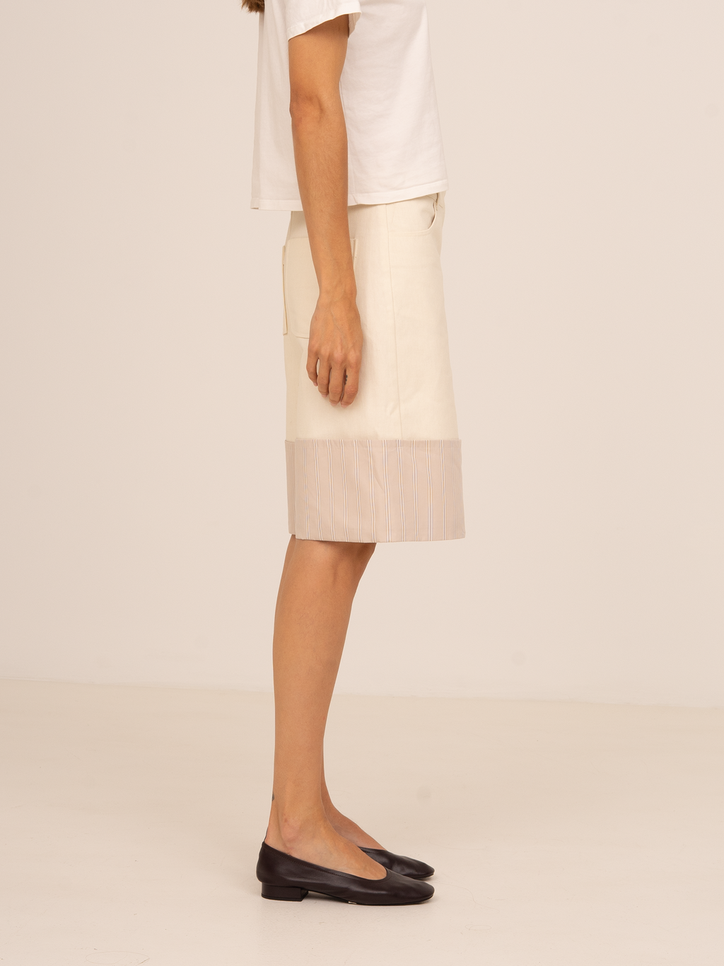 Carmen Says Sorelle Bermuda Jeans With Contrast Hem - Cream