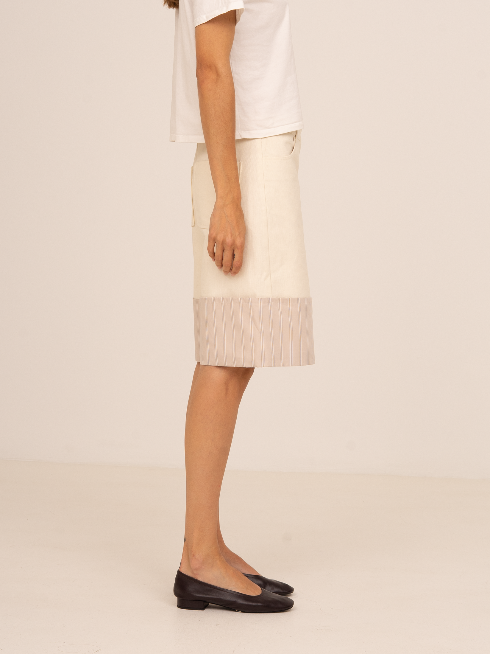 Carmen Says Sorelle Bermuda Jeans With Contrast Hem - Cream