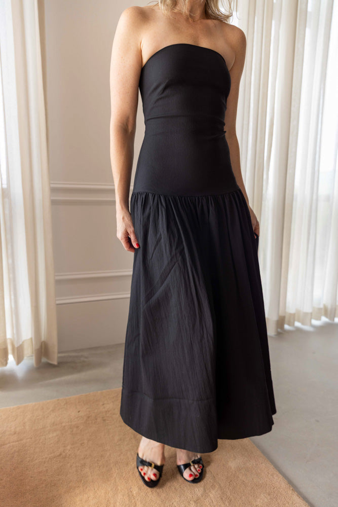 St. Agni Gathered Strapless Minimal Dress - Black