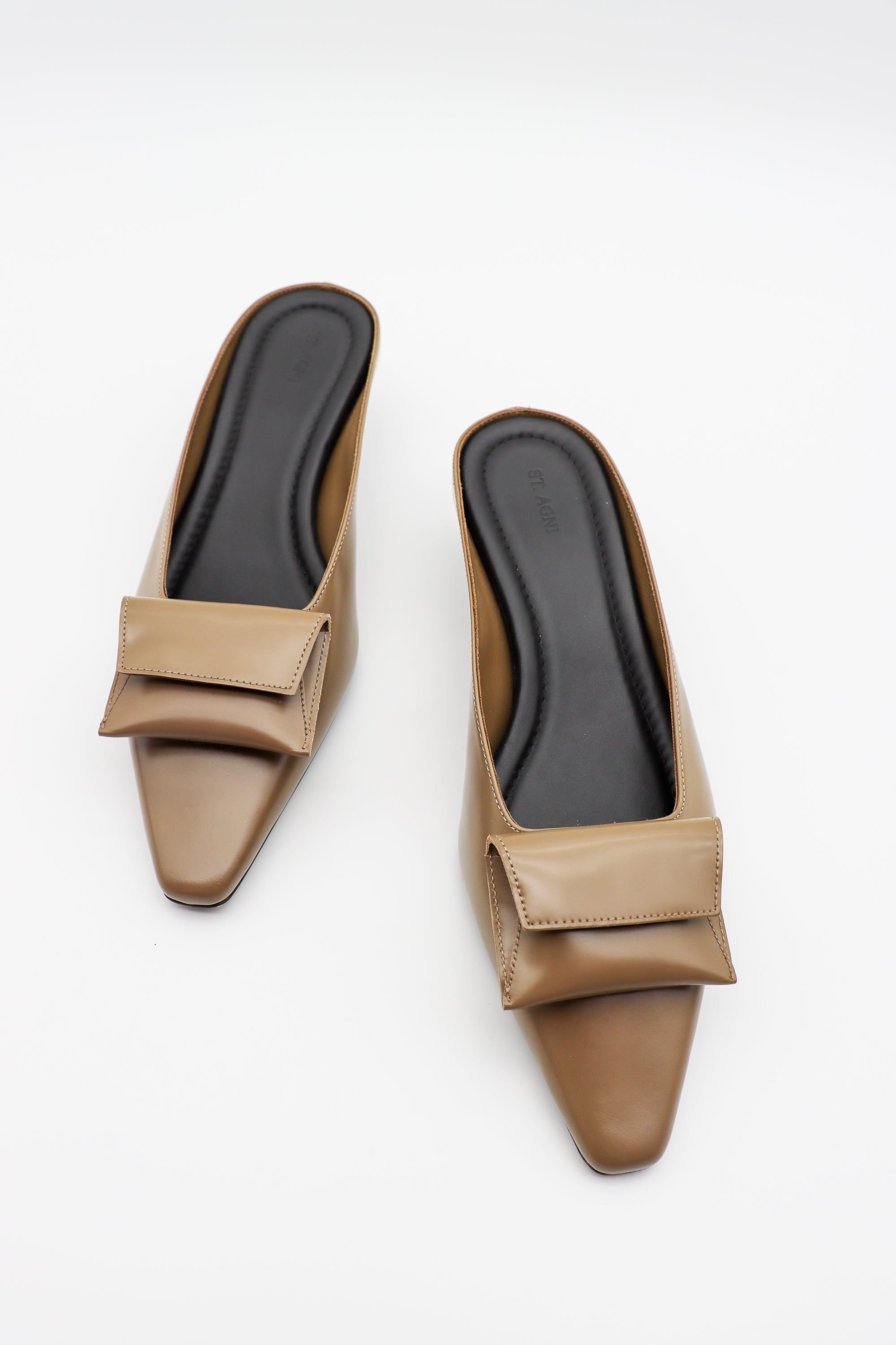 St. Agni Petit Pouch Heel