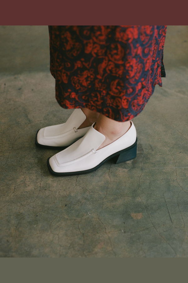 Suzanne Rae Wide Toe Loafer - White