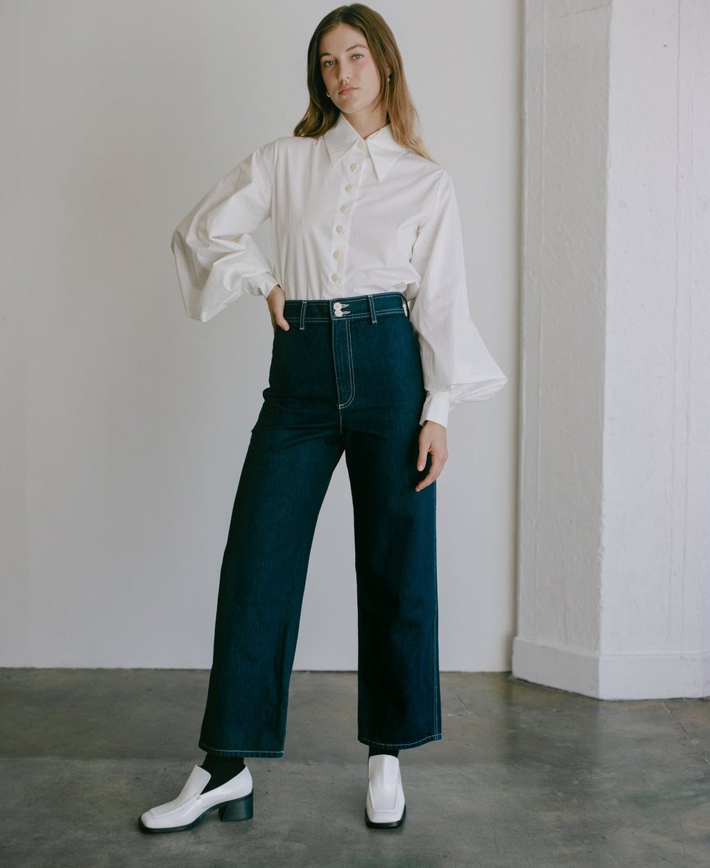 Suzanne Rae Wide Toe Loafer - White