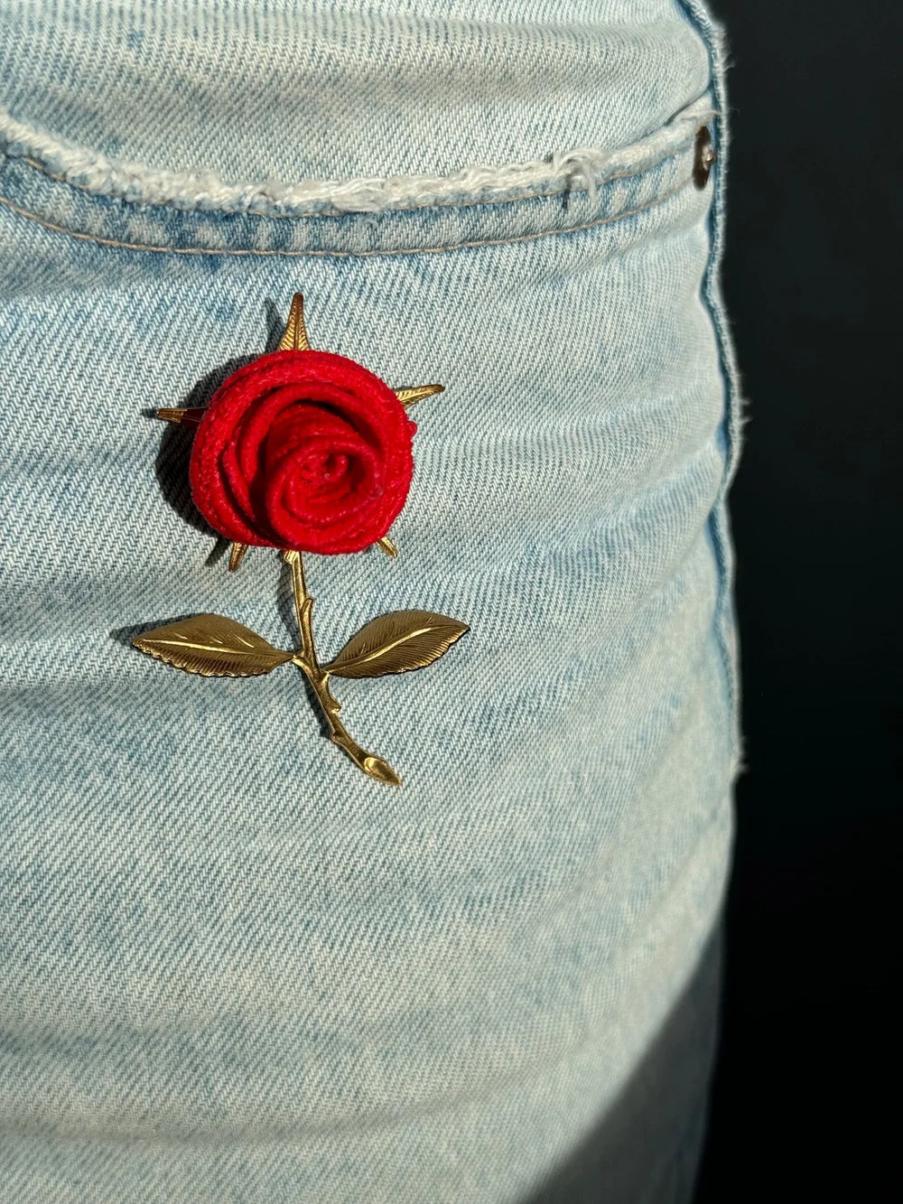 This Ilk La Rose Brooch