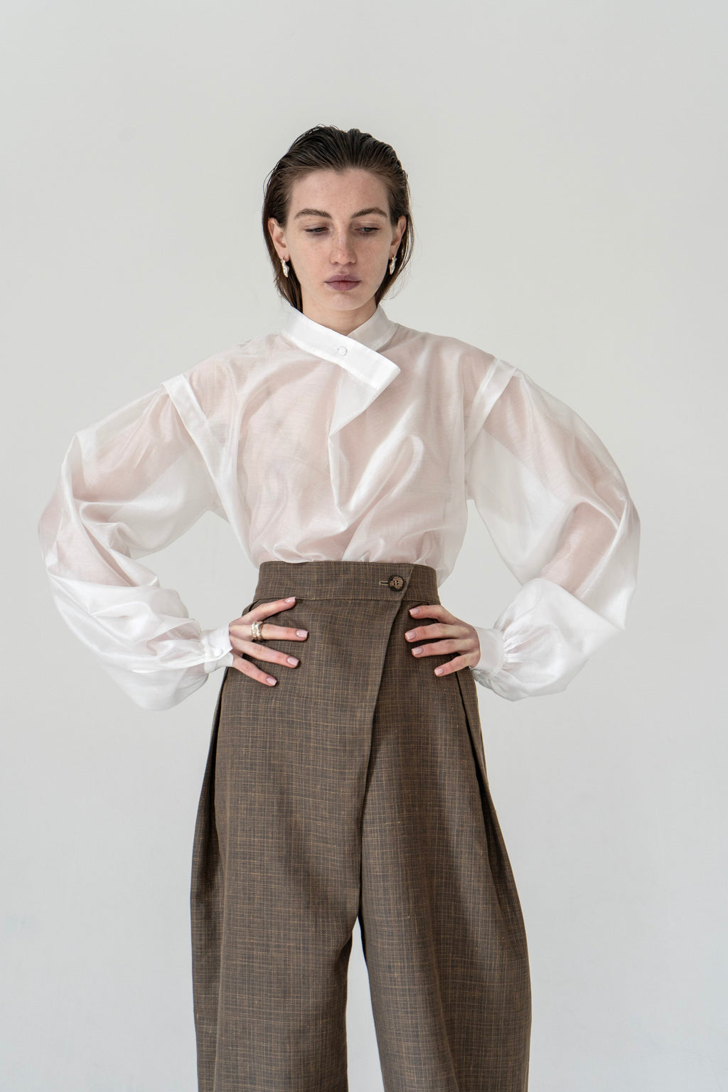K M by L A N G E Tuman Cross Over Silky Blouse
