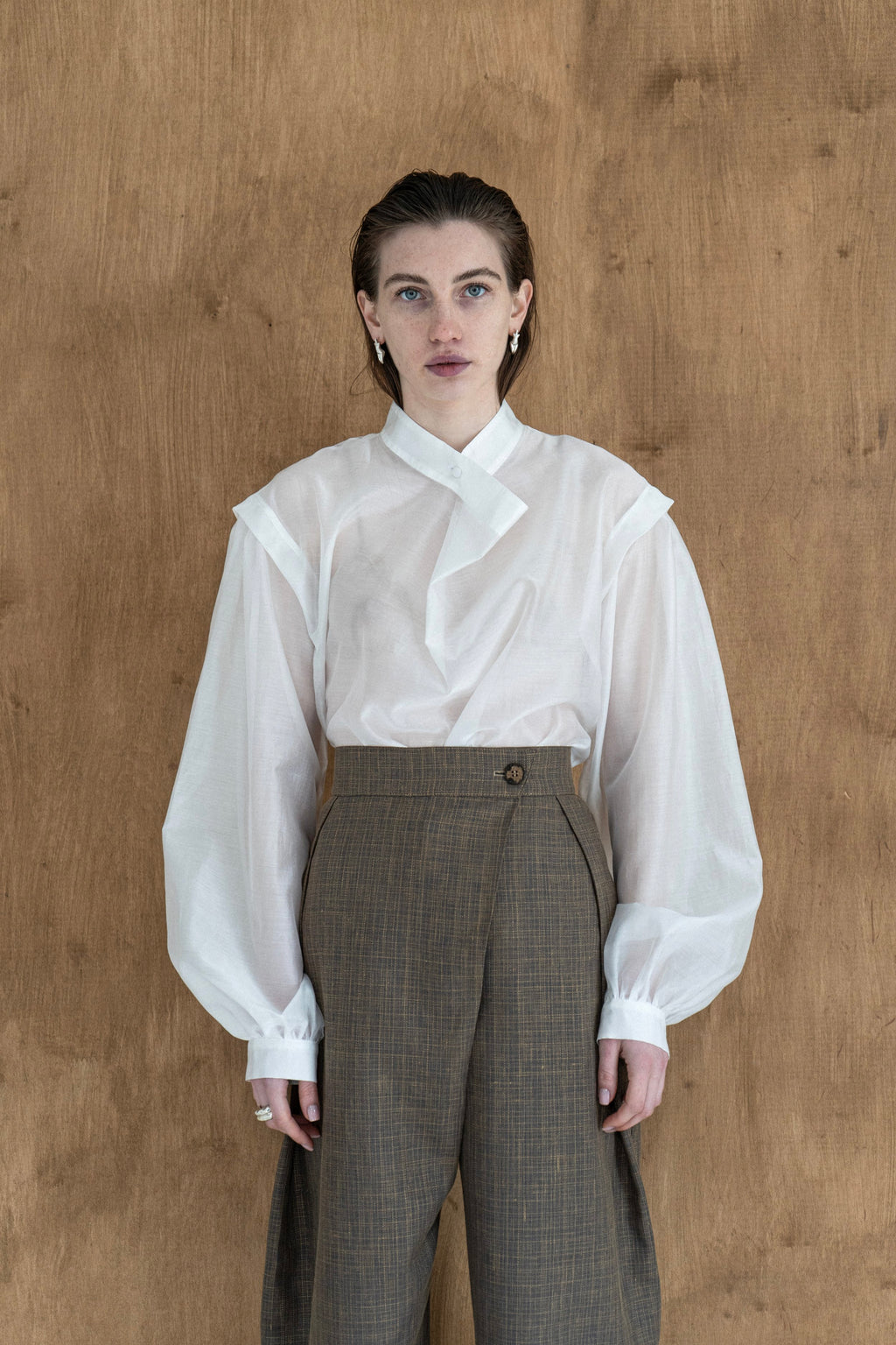 K M by L A N G E Tuman Cross Over Silky Blouse