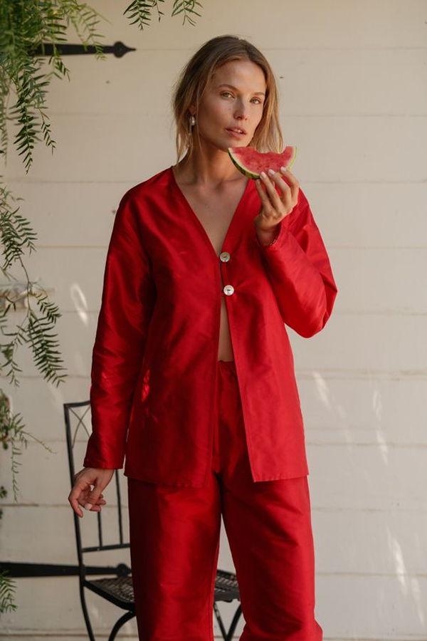 Donni. Taffeta Split Top