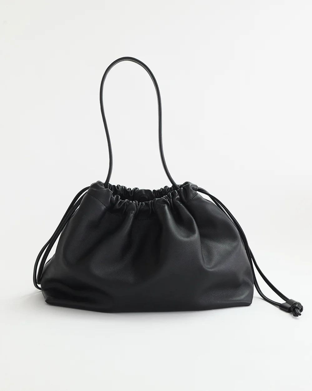 The Horse Fin Shoulder Bag