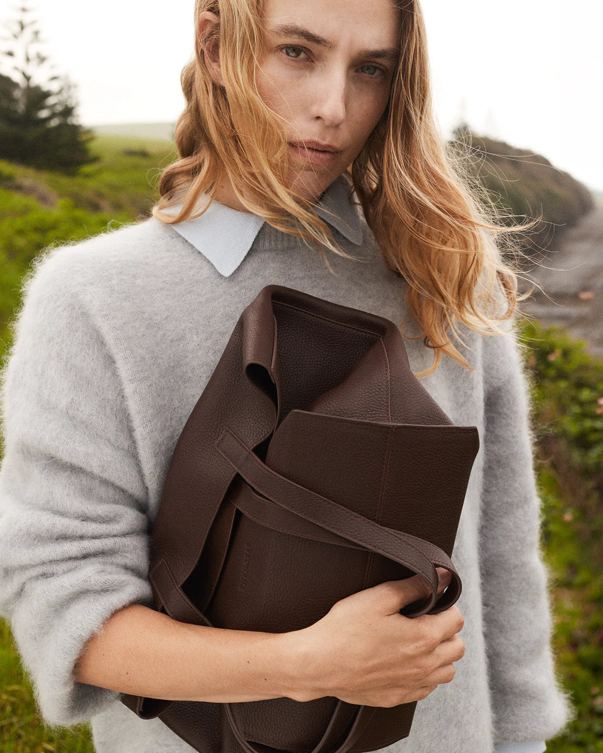 The Horse Rumi Tote