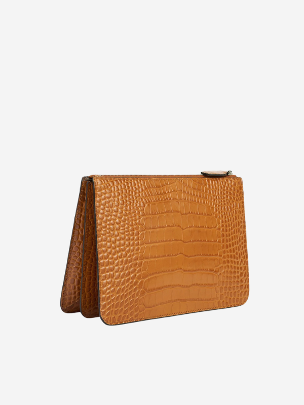 Totême Threefold Clutch