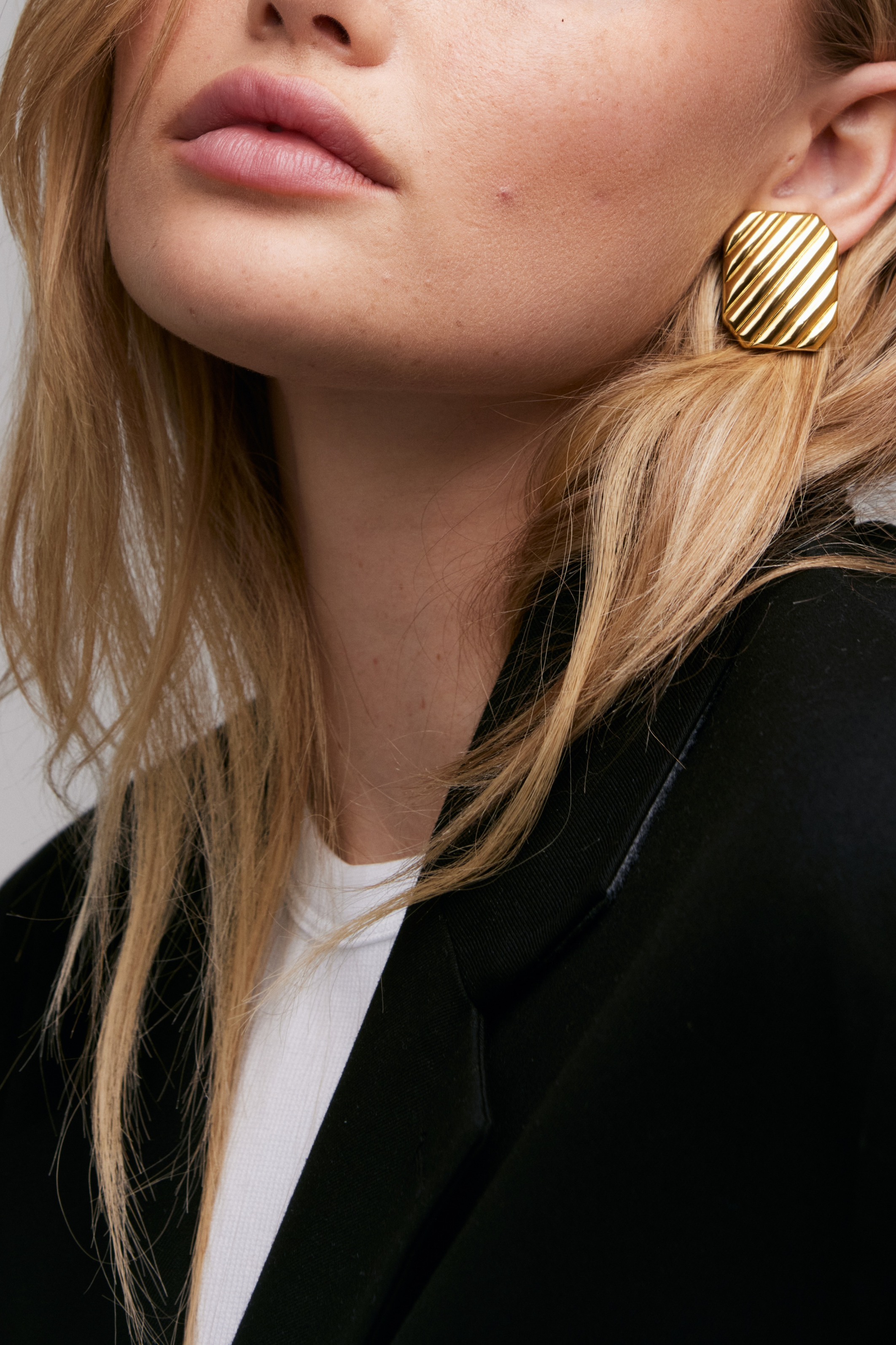 Heaven Mayhem Treat Gold Earring