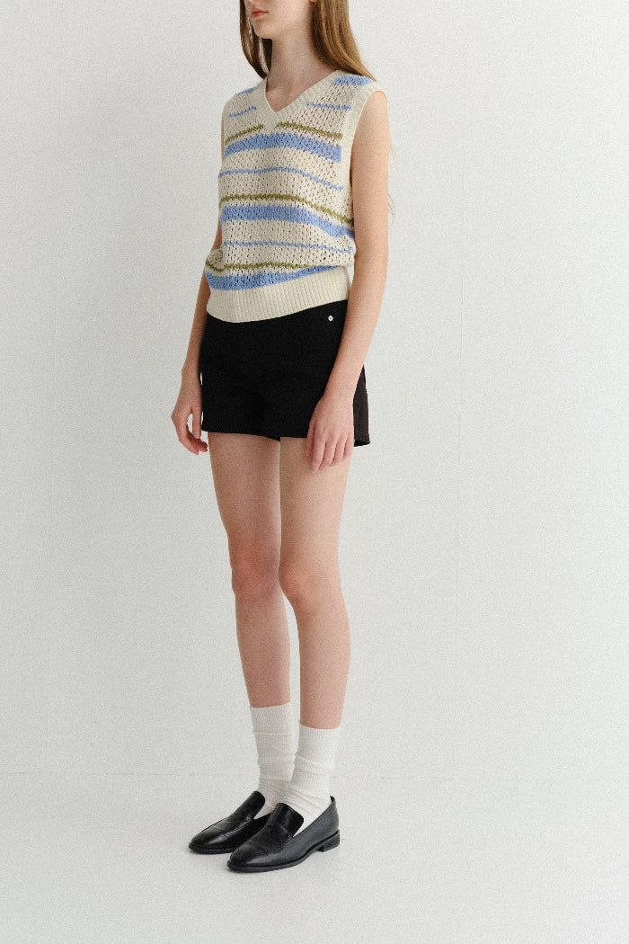 Dunst Chunky Knit Vest - Soft Blue Stripe