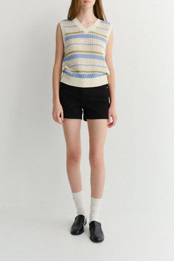 Dunst Chunky Knit Vest - Soft Blue Stripe
