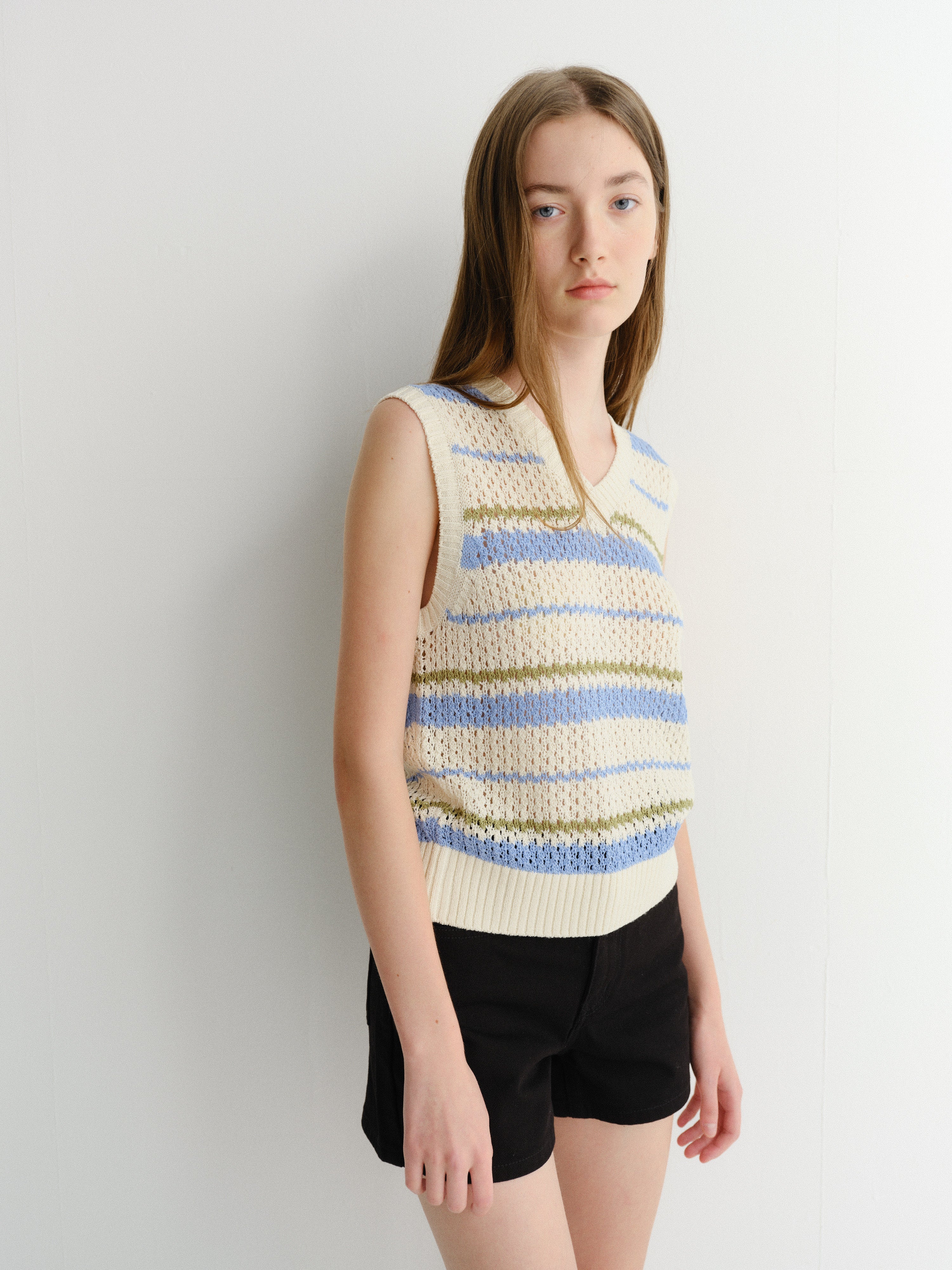 Dunst Chunky Knit Vest - Soft Blue Stripe