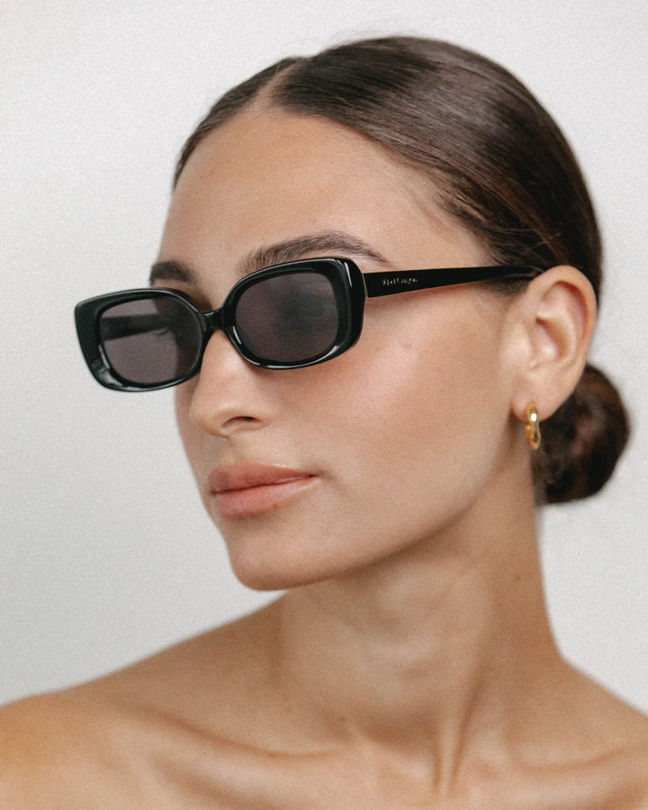 VELVET CANYON ZOU BISOU EYEWEAR - BLACK