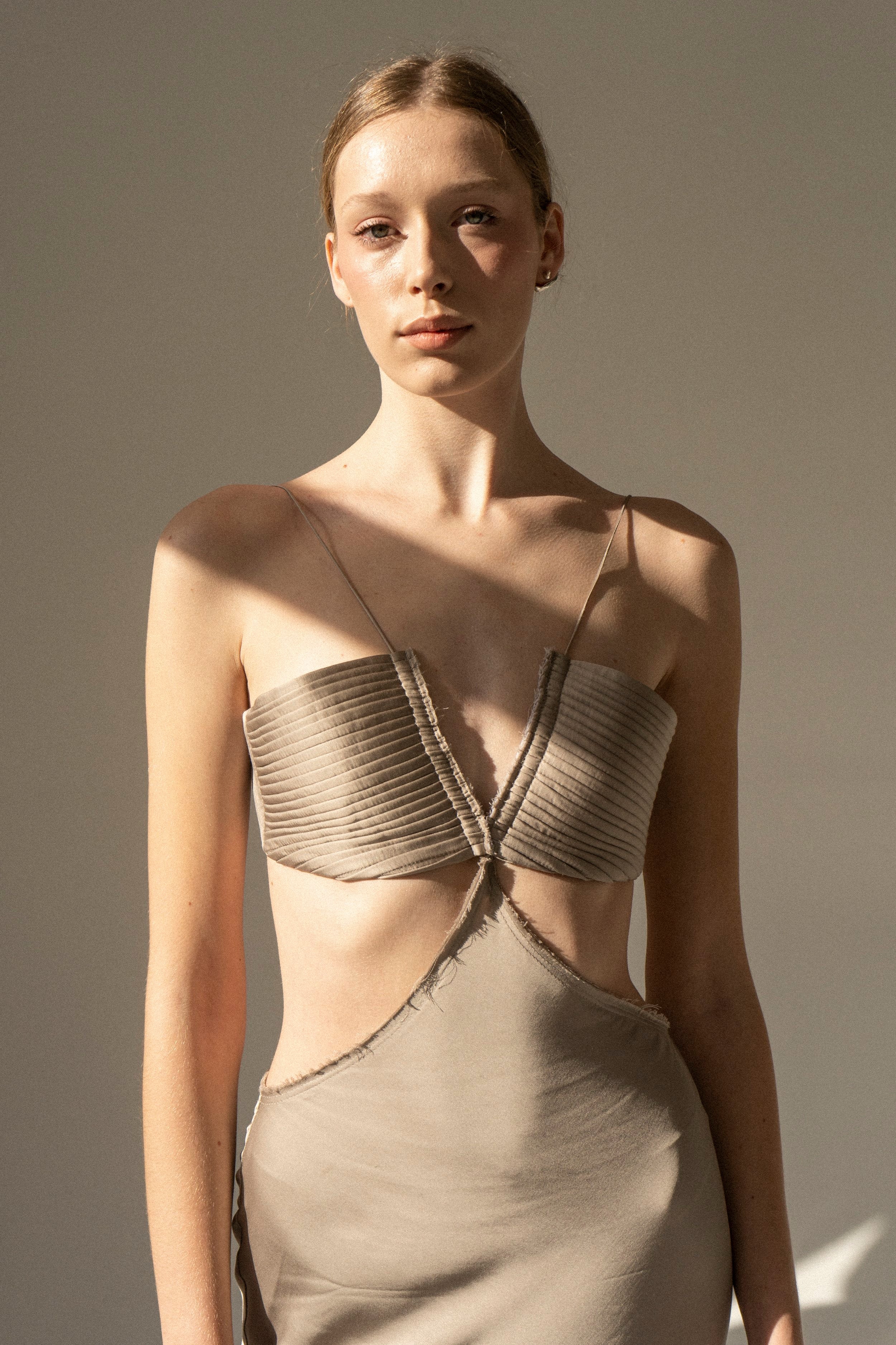 K M by L A N G E VINNYTSKA ARKA VISCOSE DRESS - TAUPE