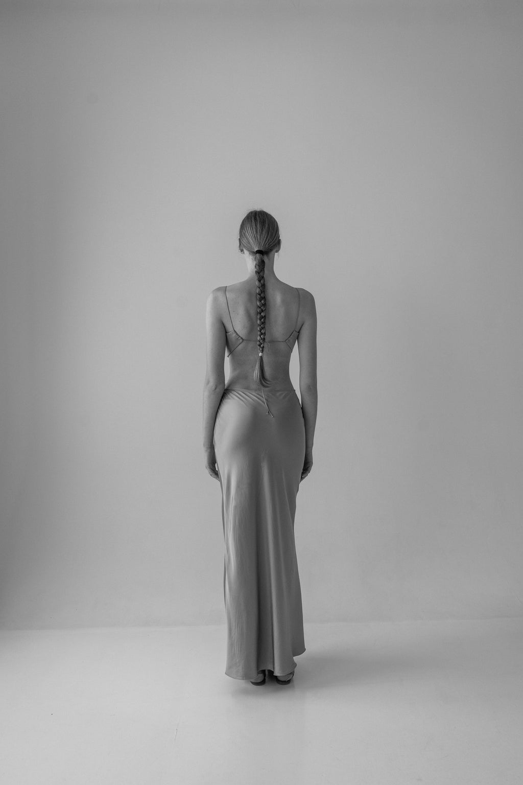 K M by L A N G E VINNYTSKA ARKA VISCOSE DRESS - TAUPE