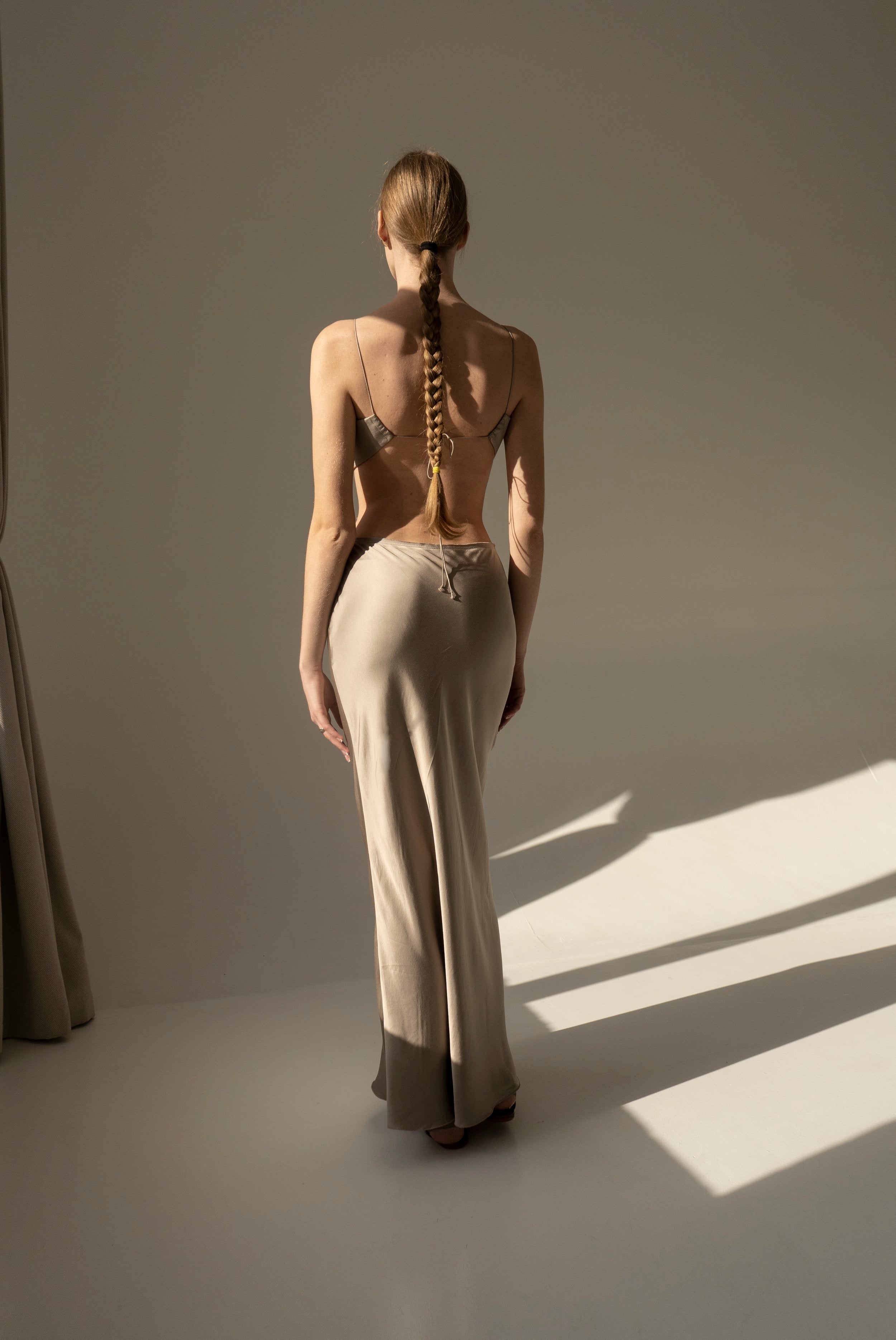K M by L A N G E VINNYTSKA ARKA VISCOSE DRESS - TAUPE