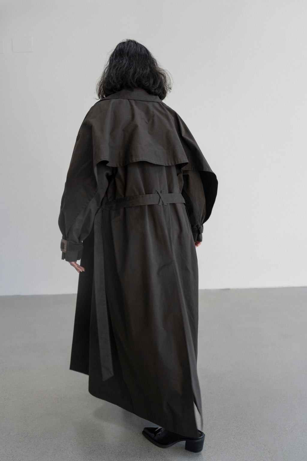 K M by L A N G E Vishenka Cotton Trench Coat - Chocolate