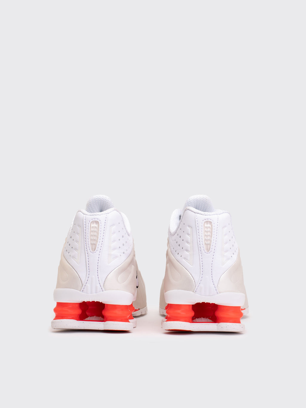 Nike Shox R4 Sneaker - White/White Phantom-Picante Red